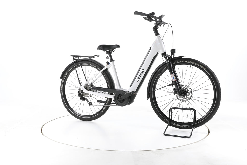 Cube Supreme Sport Hybrid ONE Trekking E-Bike Tiefeinsteiger - Image 2