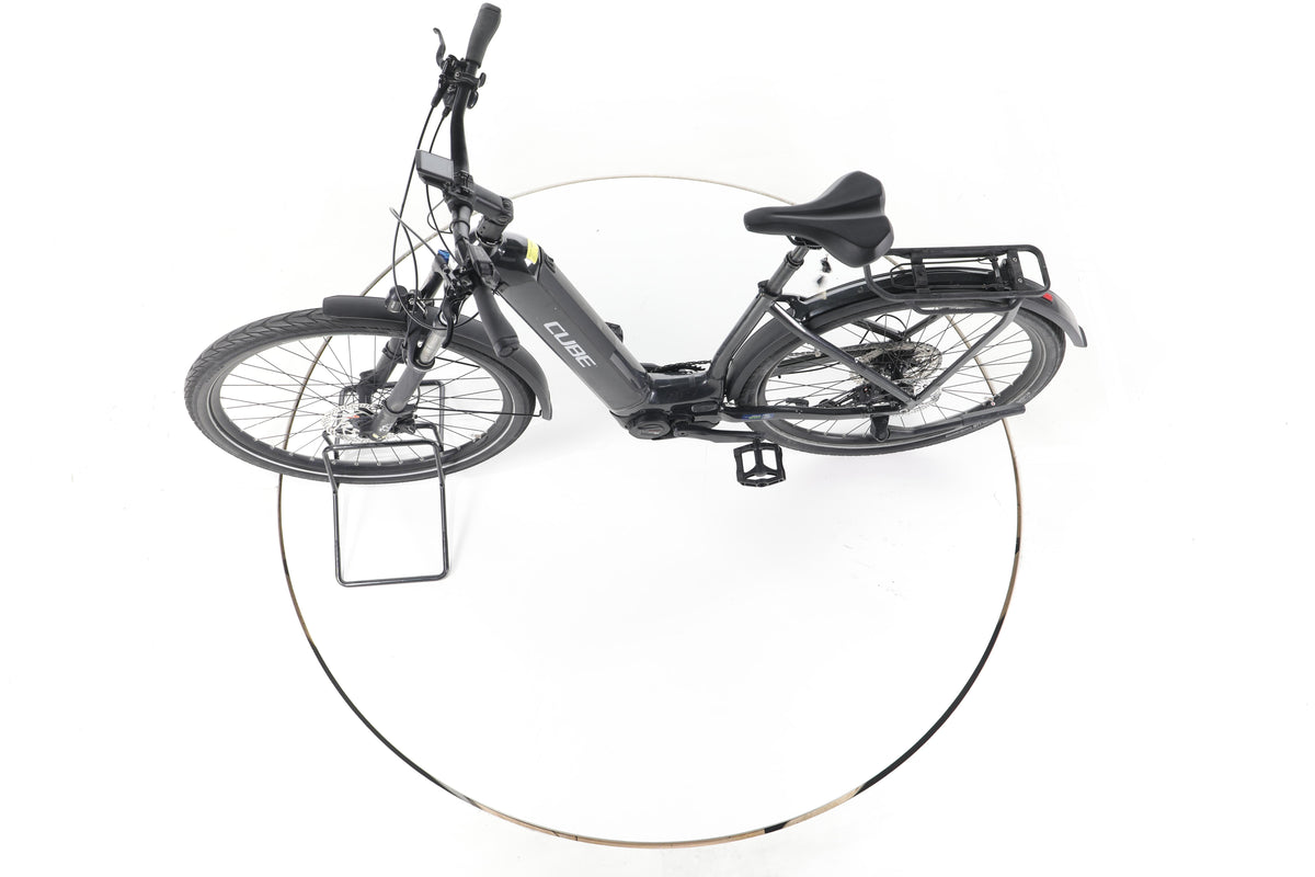 Cube Kathmandu Hybrid Trekking E-Bike Tiefeinsteiger - Image 19