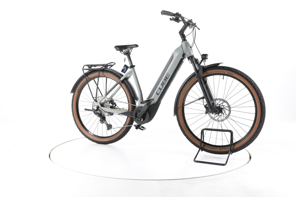 Cube Reaction Hybrid Race Trekking E-Bike Tiefeinsteiger - Image 2