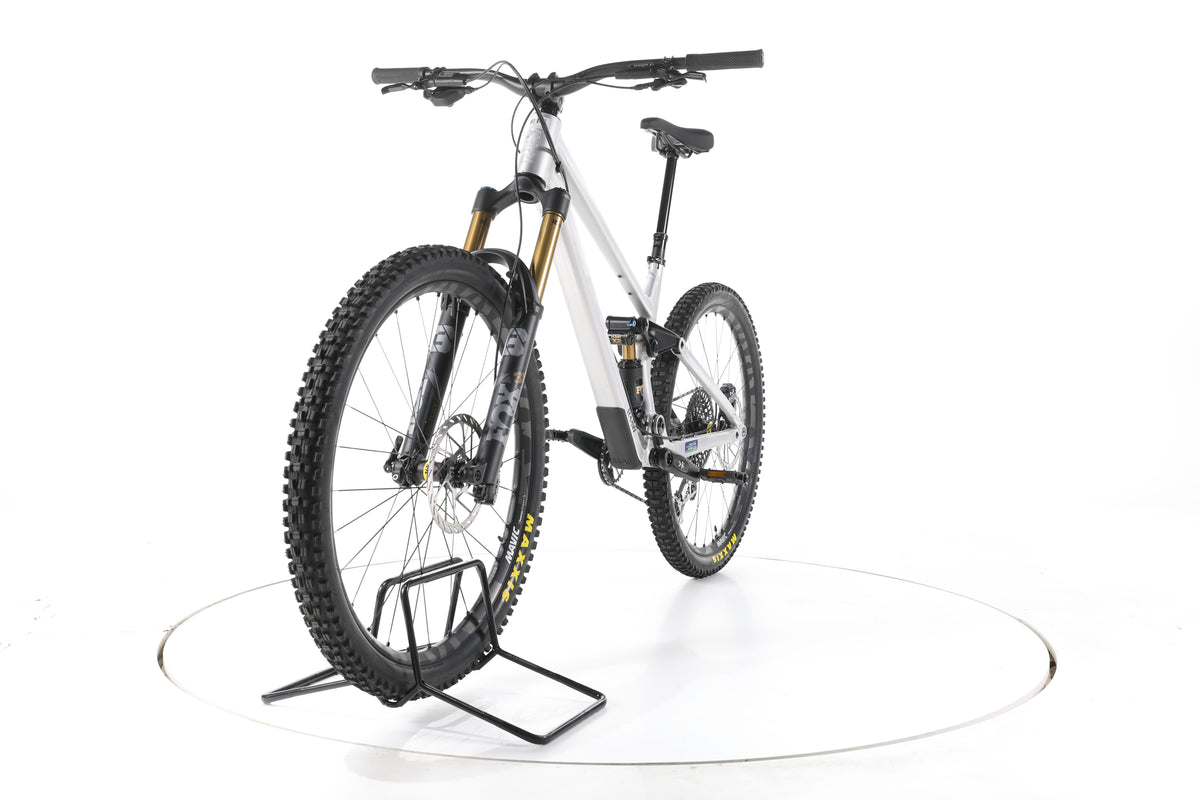 RAAW Madonna V3 Fahrrad Fully - Image 5