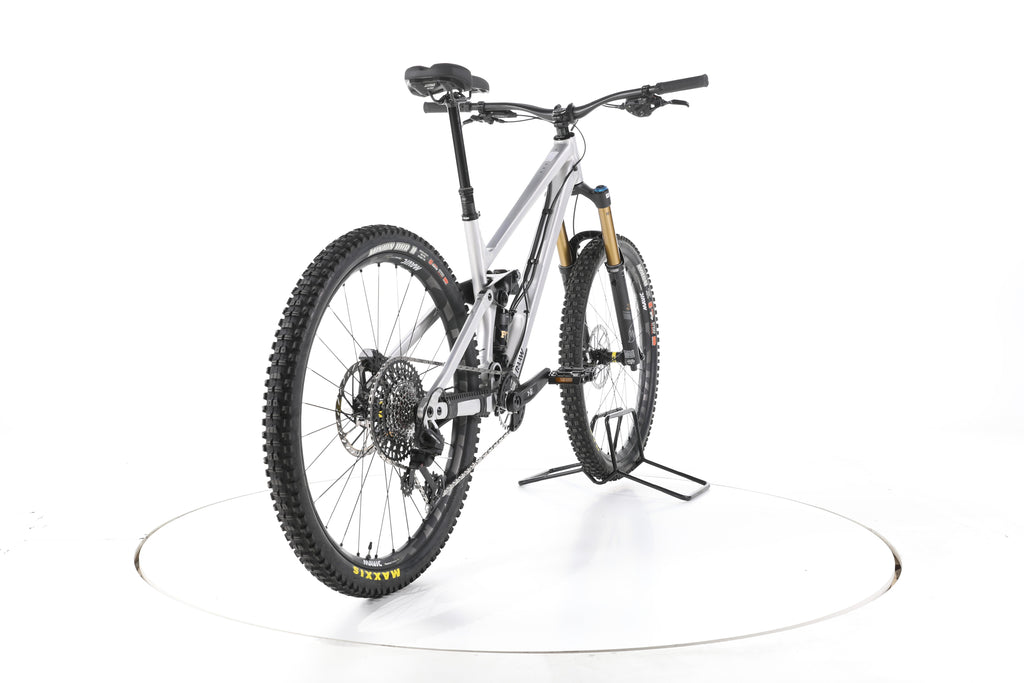 RAAW Madonna V3 Fahrrad Fully - Image 11