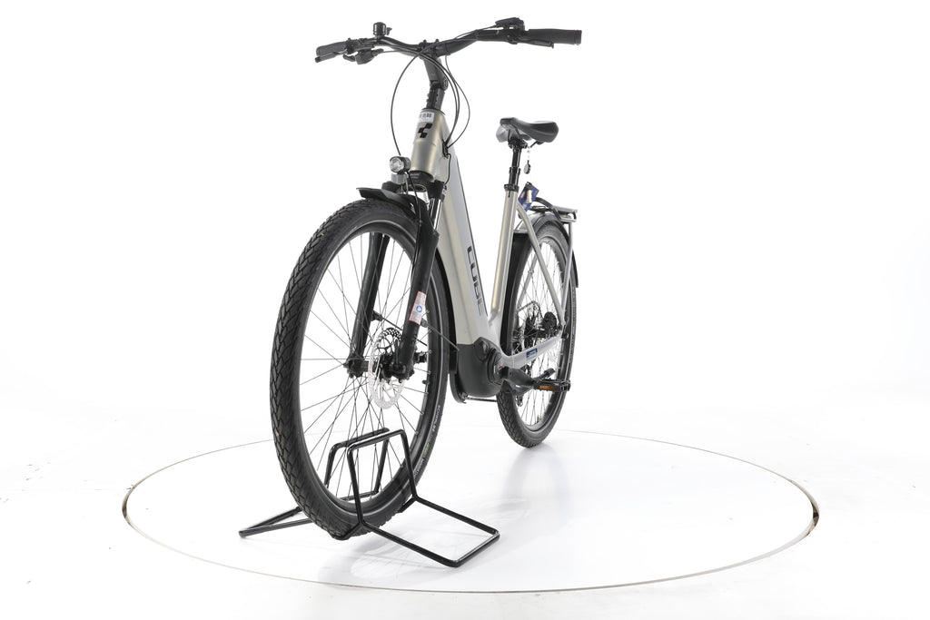 Cube Touring Hybrid Pro 625 Trekking E-Bike Tiefeinsteiger - Image 5