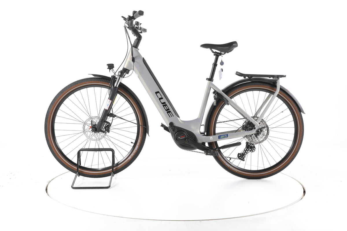 Cube Touring Hybrid Pro Trekking E-Bike Tiefeinsteiger - Image 7