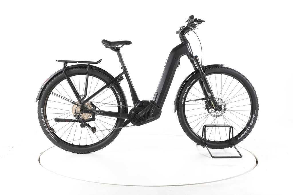 Focus Aventura 6,7 Trekking E-Bike Tiefeinsteiger - Image 1