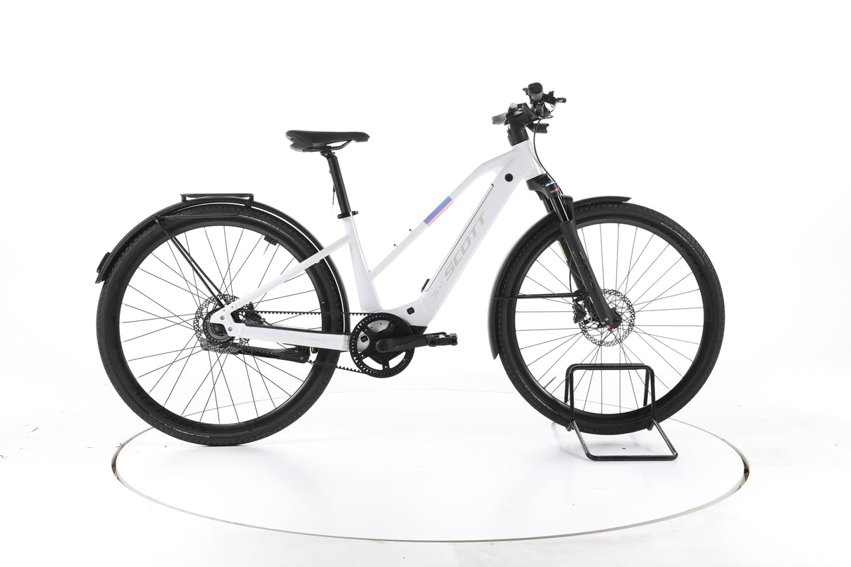 Scott Passage 10 Belt City E-Bike - Image 1