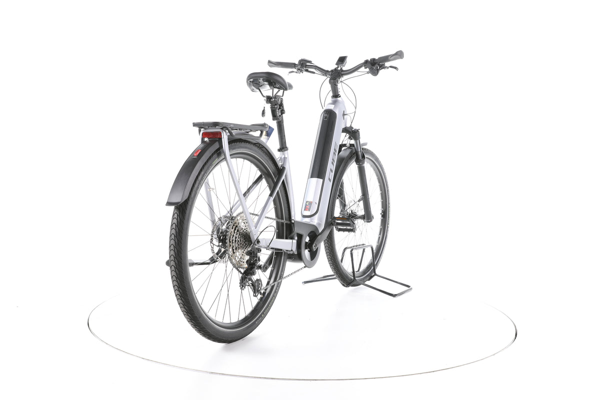 Cube Kathmandu Hybrid SLX Trekking E-Bike Tiefeinsteiger - Image 11
