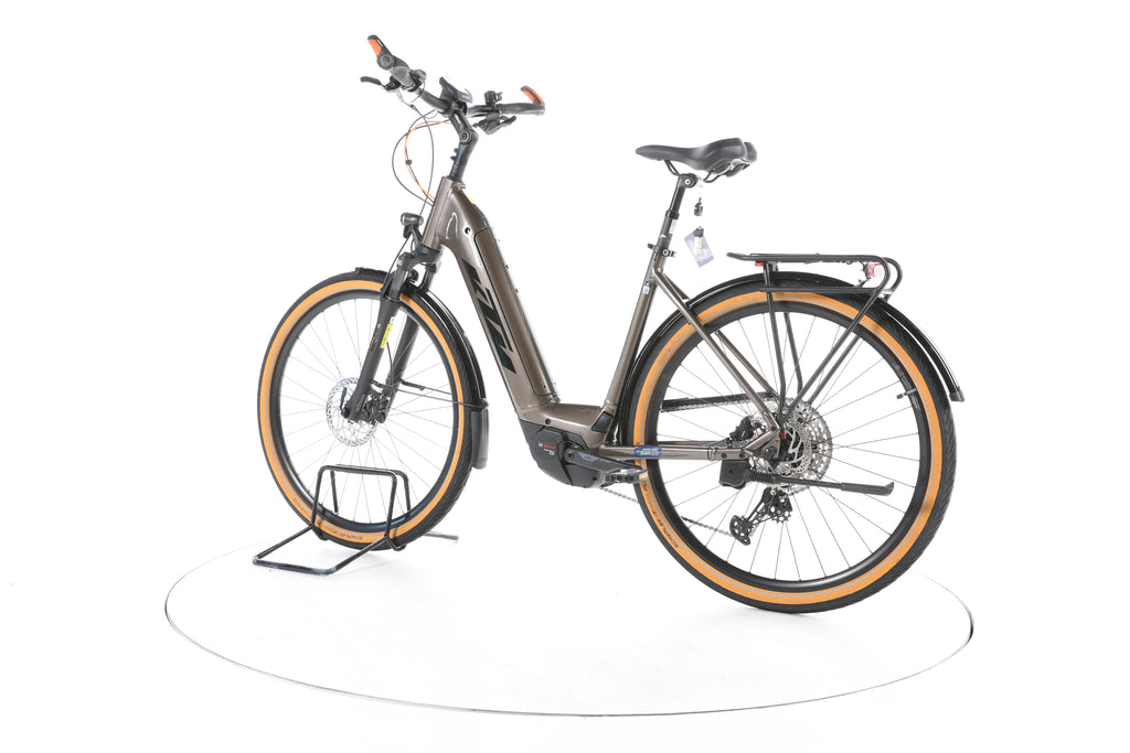 KTM Macina Ultimate Pro Trekking E-Bike Tiefeinsteiger - Image 8