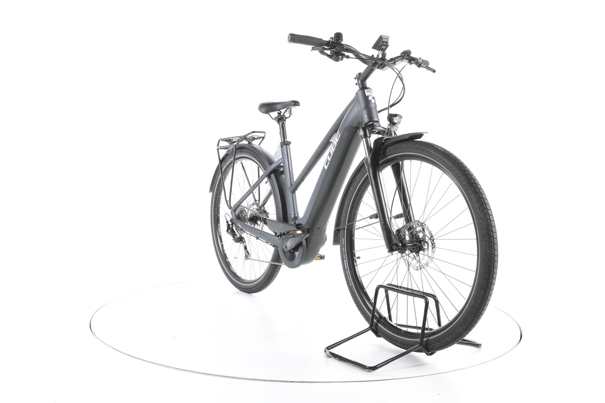 Cube Touring Hybrid One Trekking E-Bike - Image 3