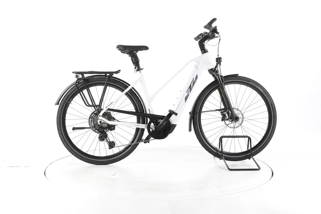 KTM Macina Style 720 Trekking E-Bike - Image 1