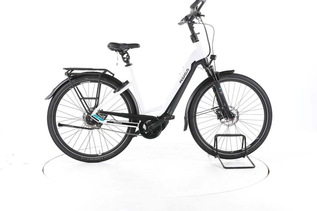 Pegasus Premio Evo 5 City E-Bike Tiefeinsteiger - Image 1