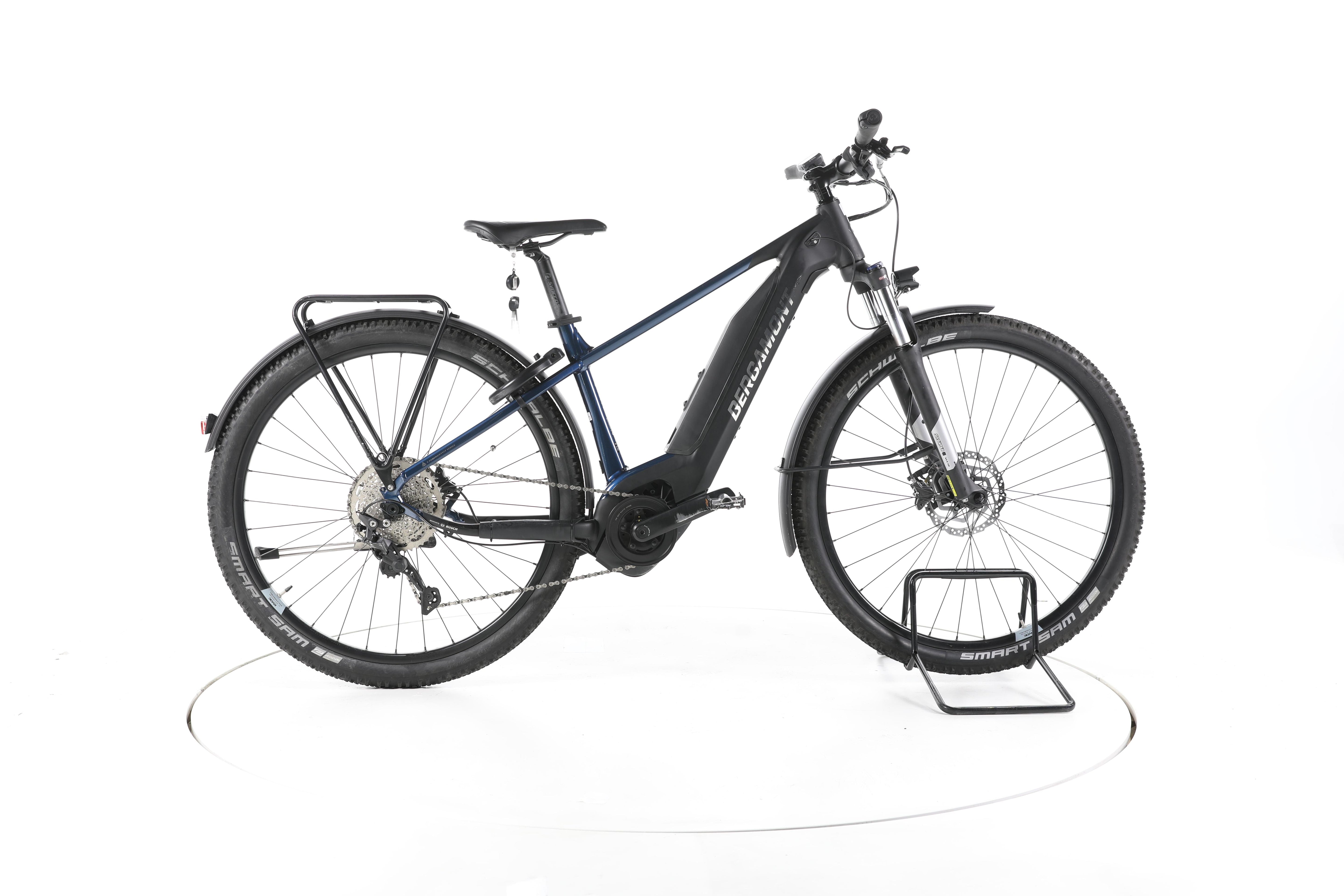 Bergamont E-Revox  4 EQ Trekking E-Bike - Image 1