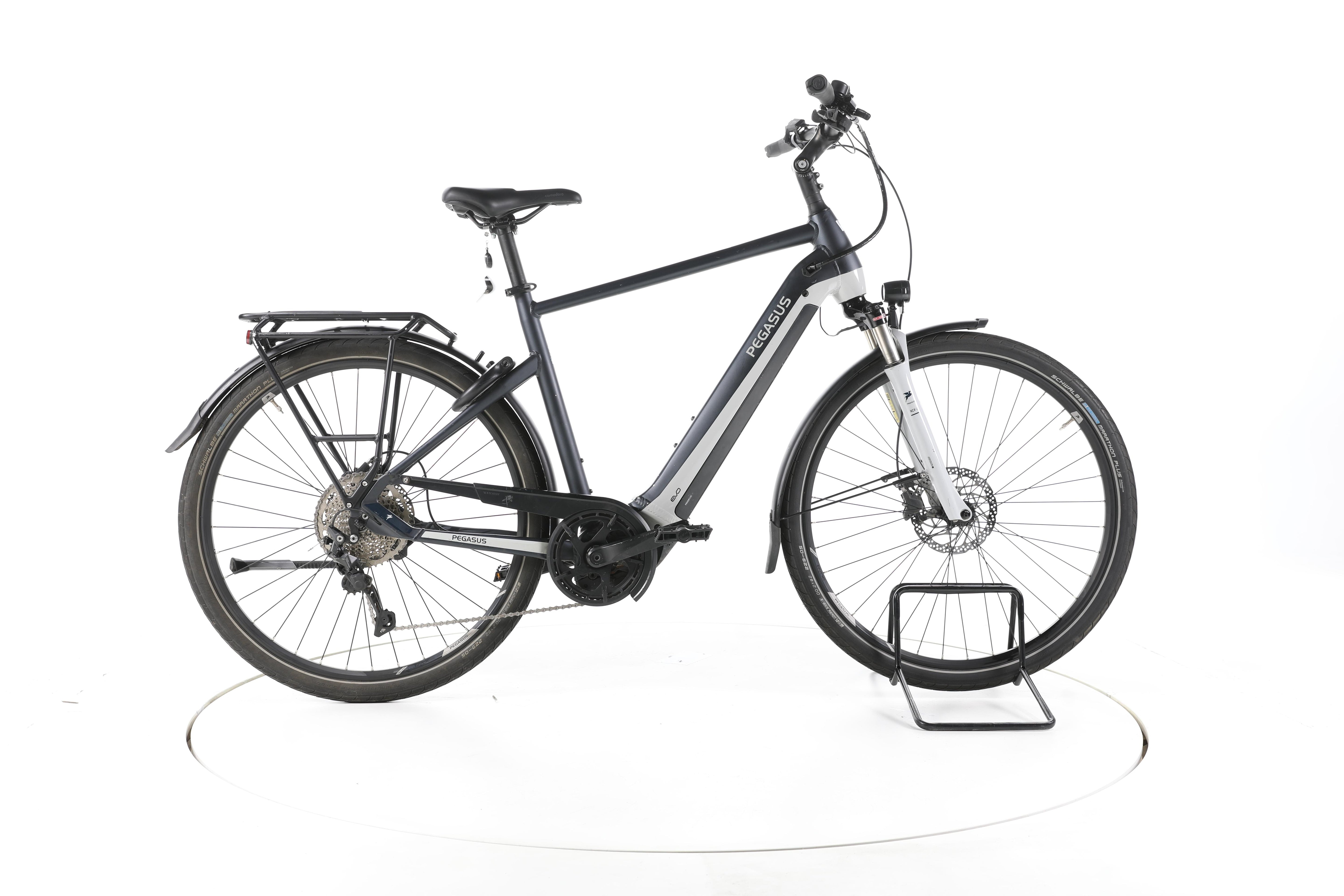 Pegasus Premio EVO 10 Lite Trekking E-Bike - Image 1