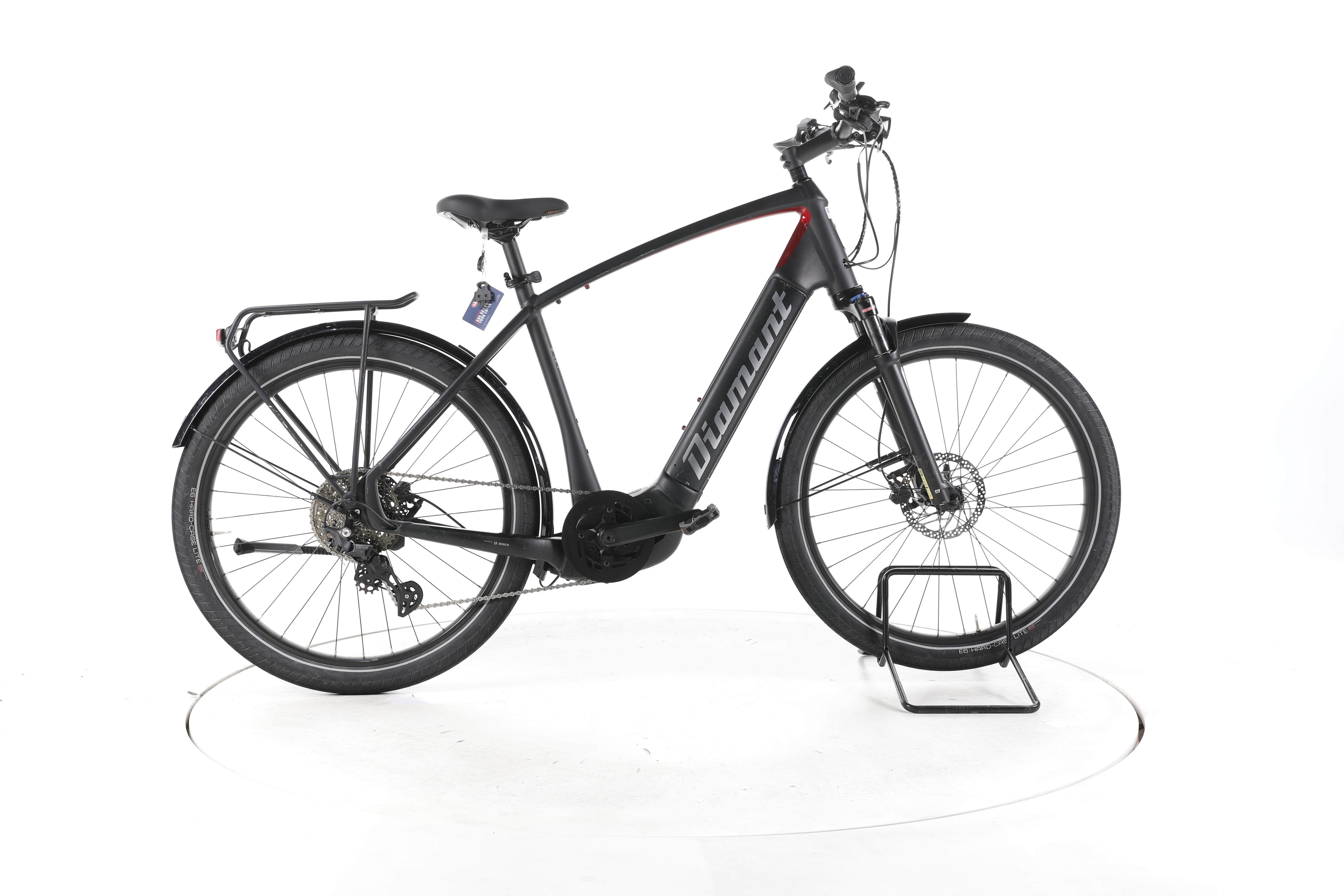 Diamant Zouma Deluxe+ Trekking E-Bike - Image 1