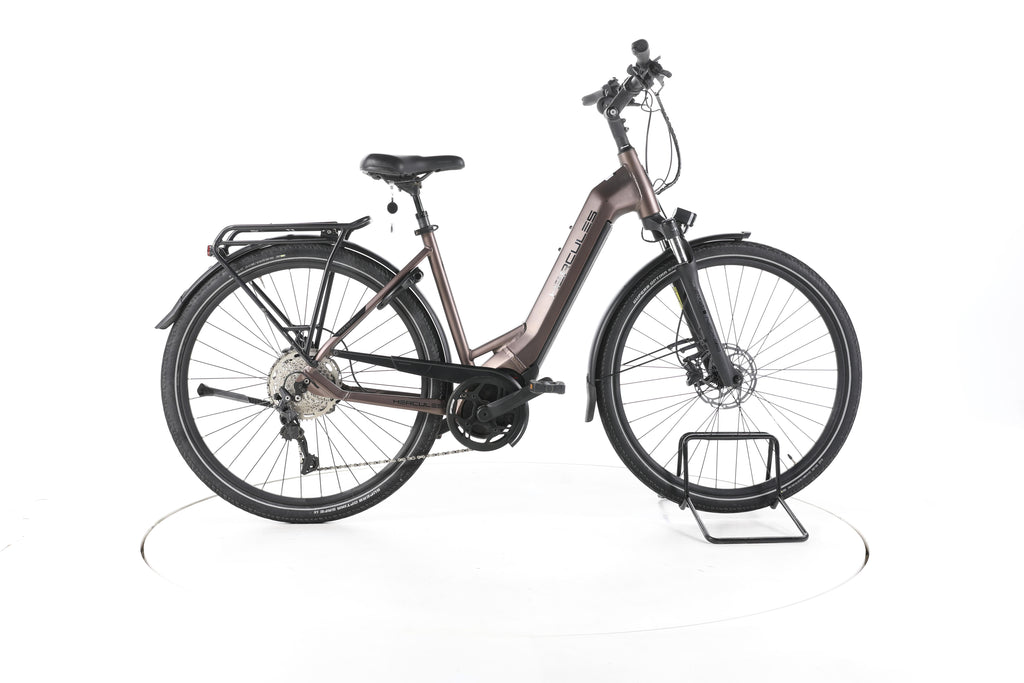 Hercules Pasero Sport I-10 Trekking E-Bike Tiefeinsteiger - Image 1