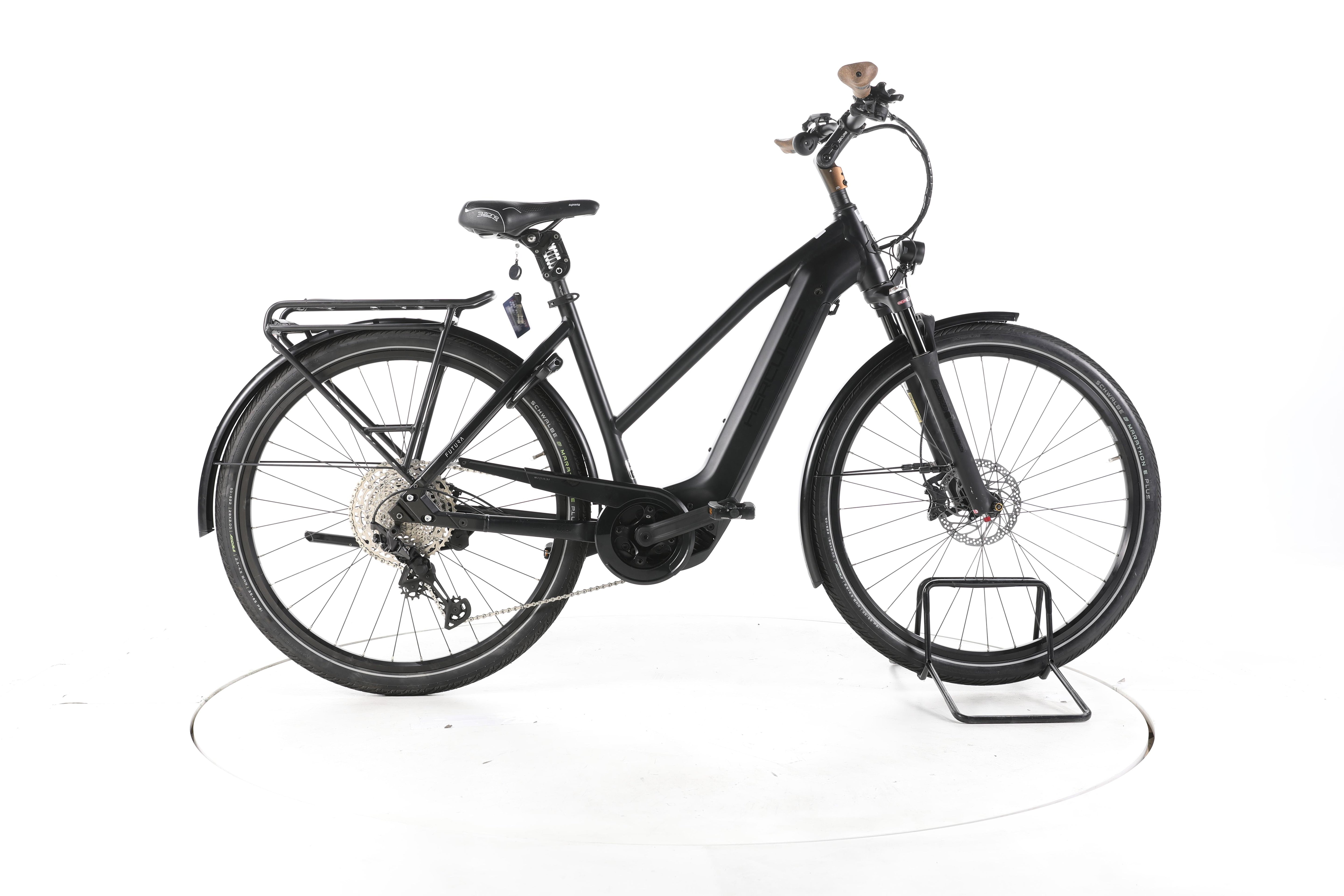 Hercules Futura HD I-12 Trekking E-Bike - Image 1