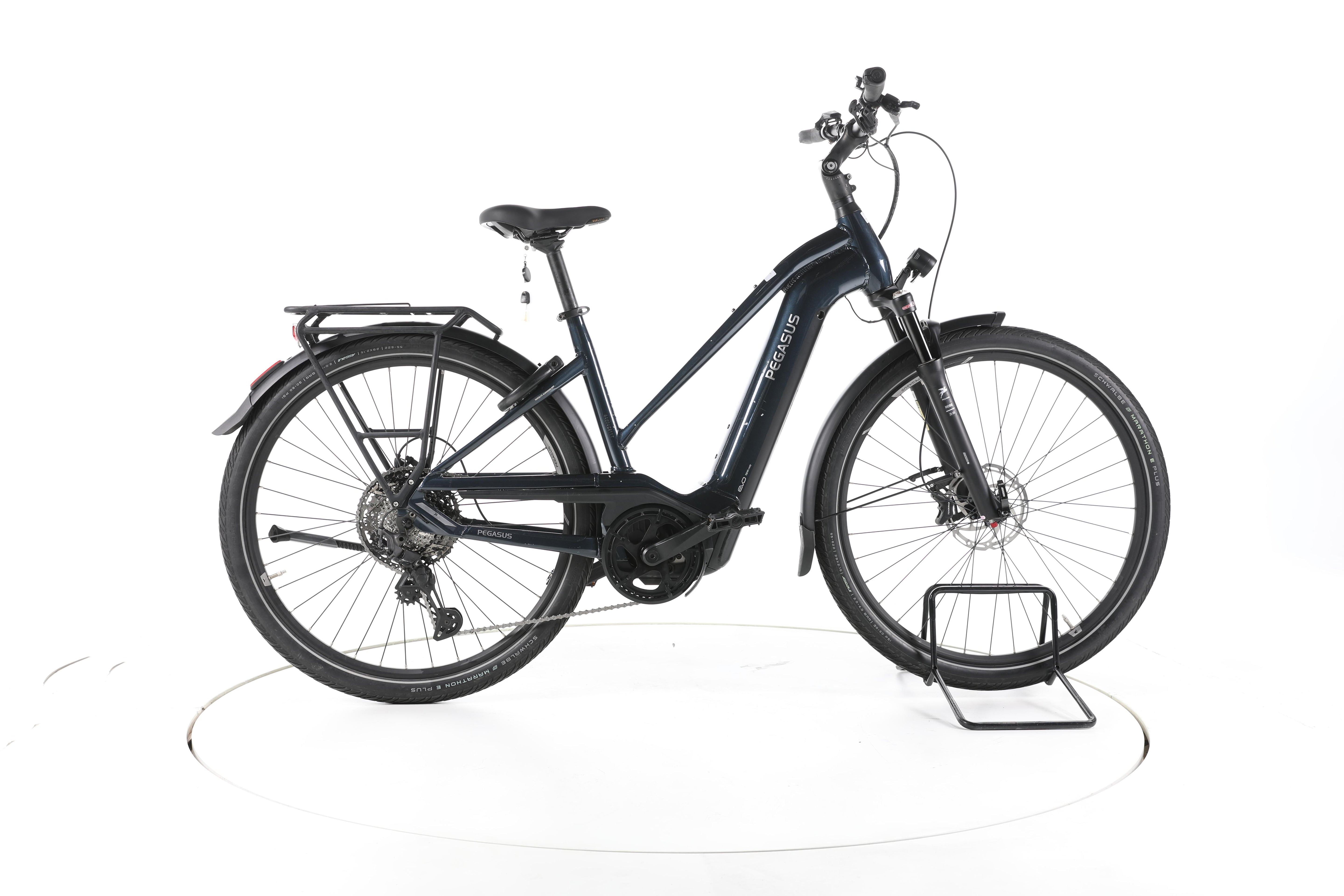 Pegasus Premio EVO 11 "40th Anniversary" Trekking E-Bike - Image 1