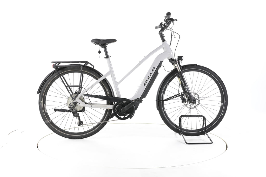 Bulls Lacuba EVO 10 Trekking E-Bike - Image 1