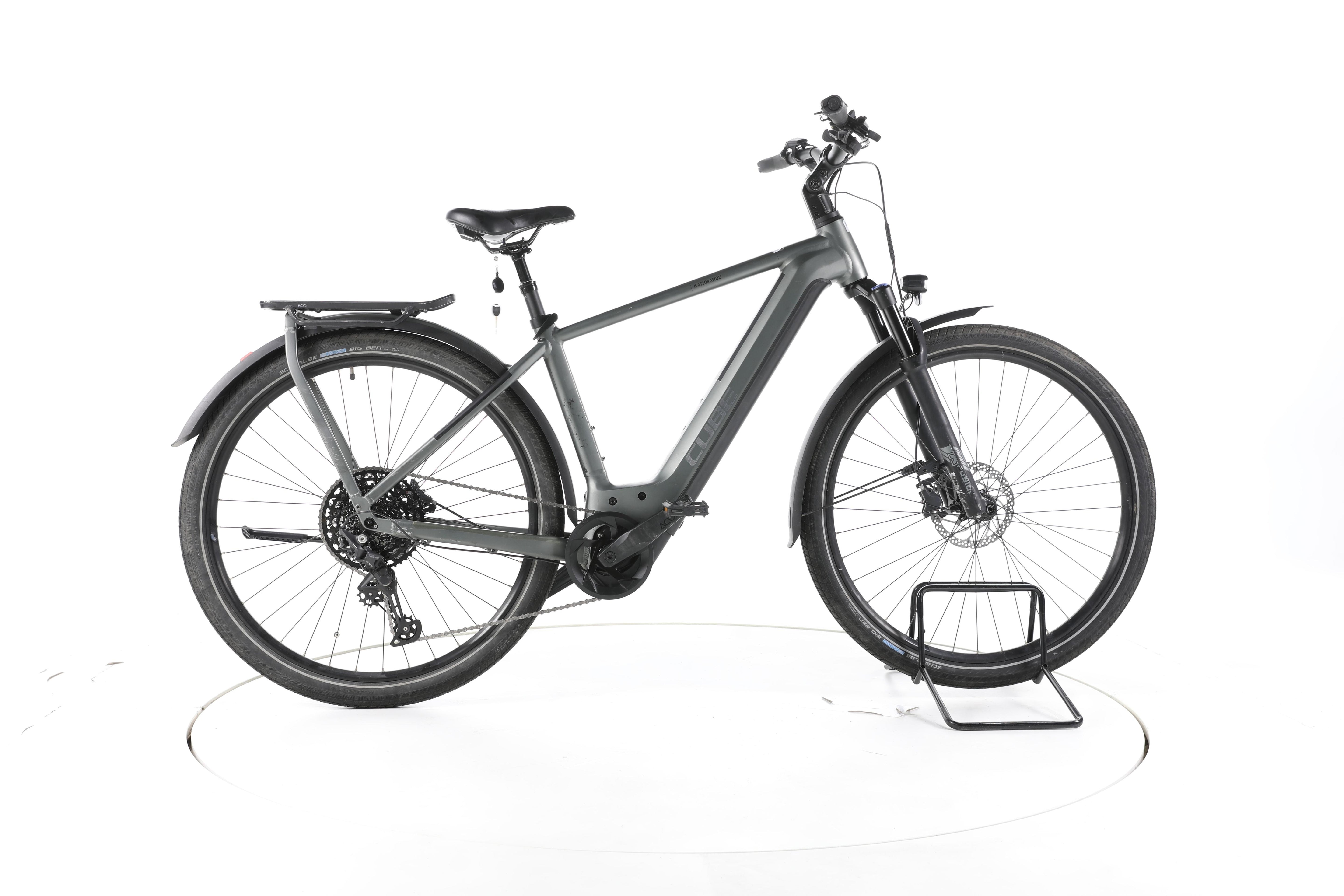 Cube Kathmandu Hybrid Pro Trekking E-Bike - Image 1