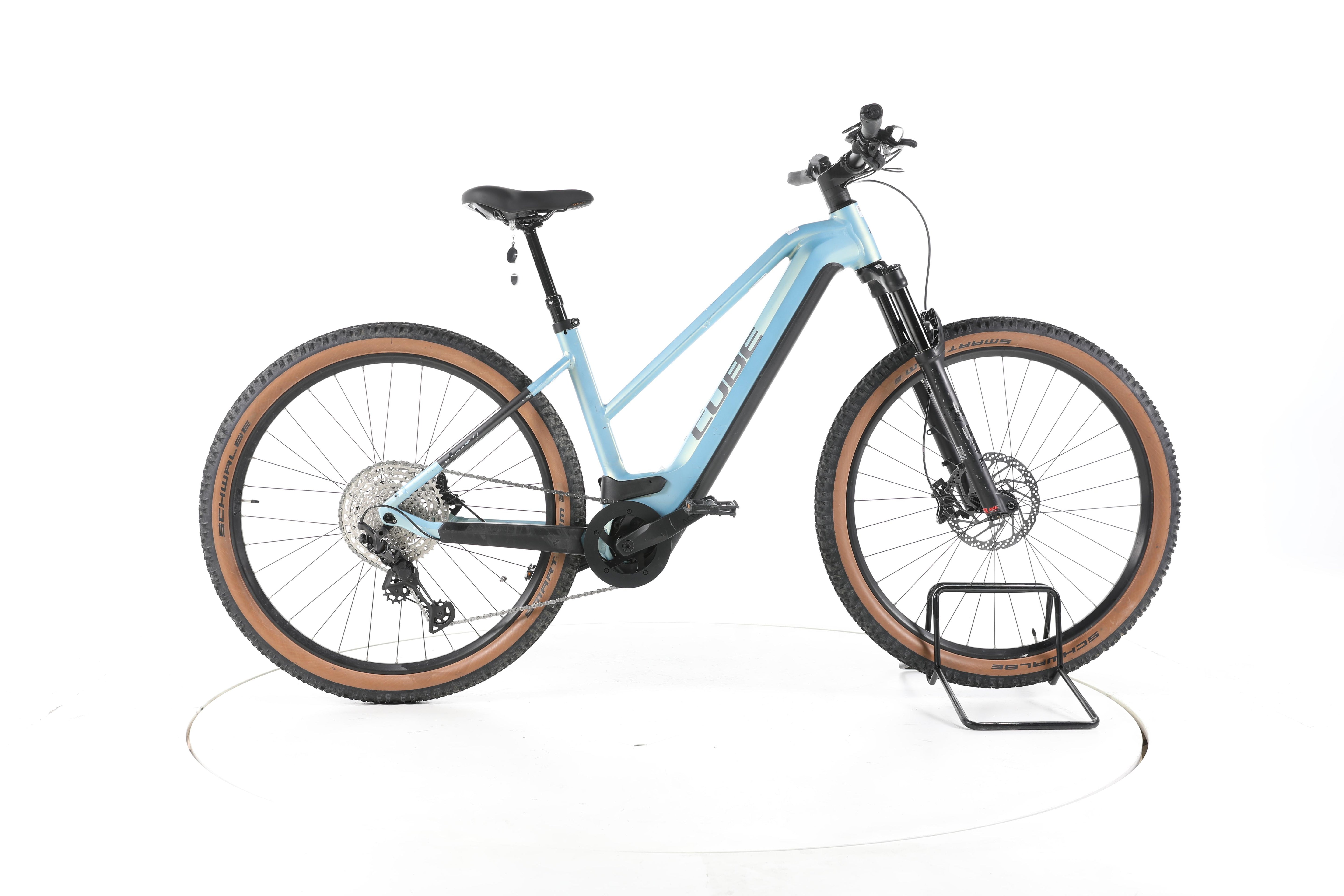 Cube Reaction Hybrid SL Trekking E-Bike - Image 1