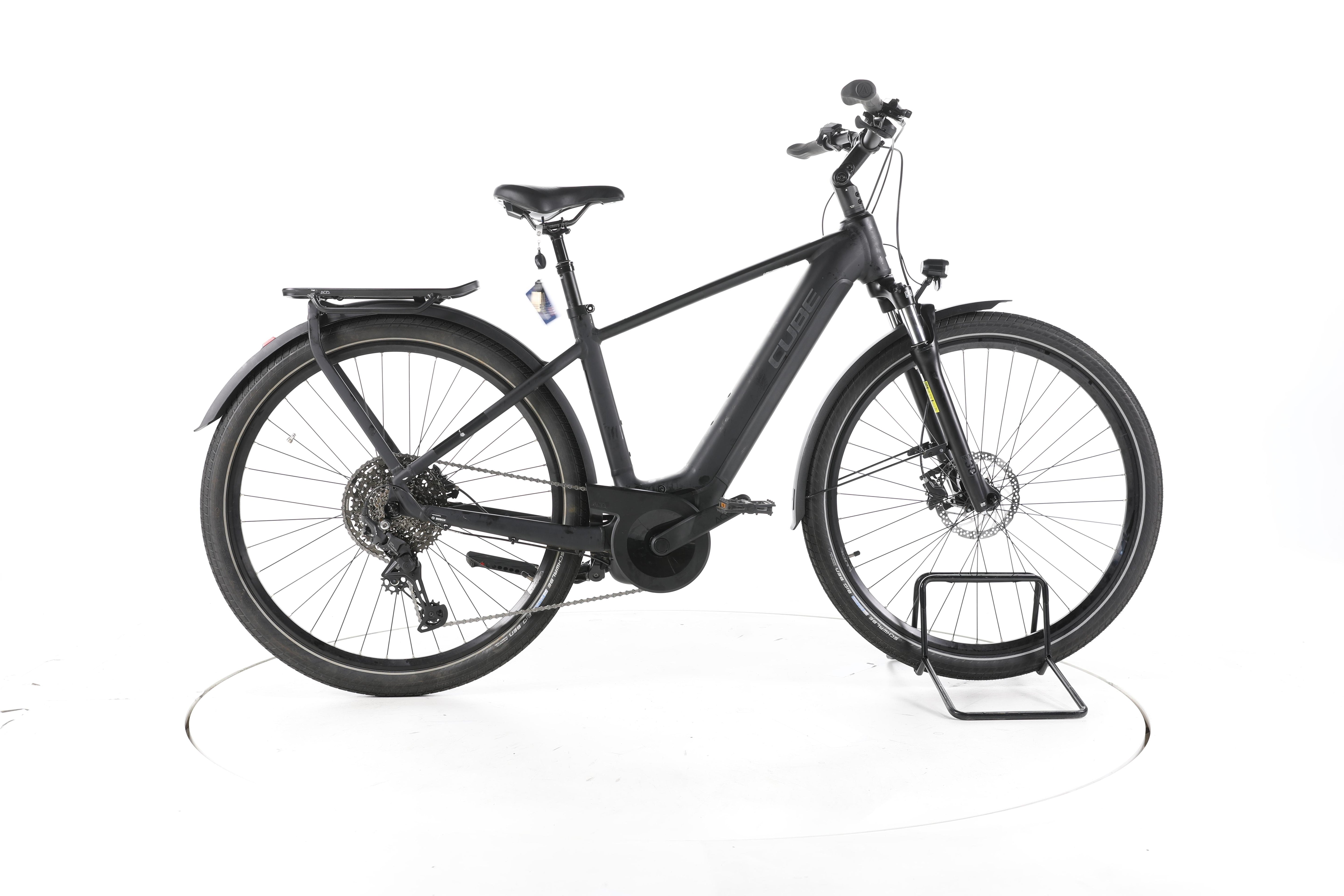 Cube Touring Hybrid Pro Trekking E-Bike 2024 - Image 1