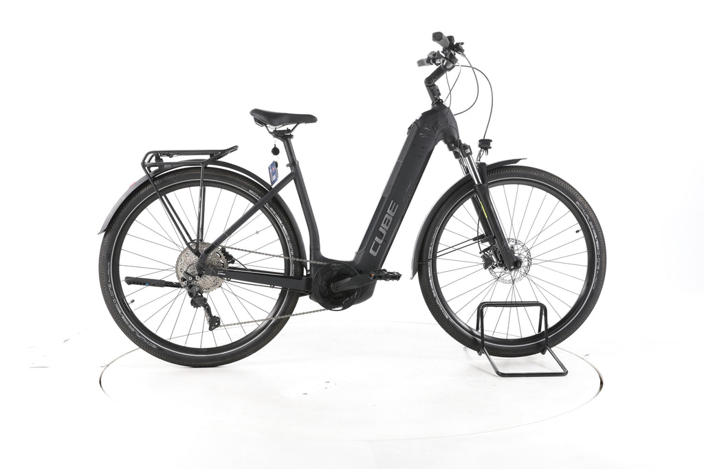 Cube Nuride Hybrid Pro Trekking E-Bike Tiefeinsteiger - Image 1