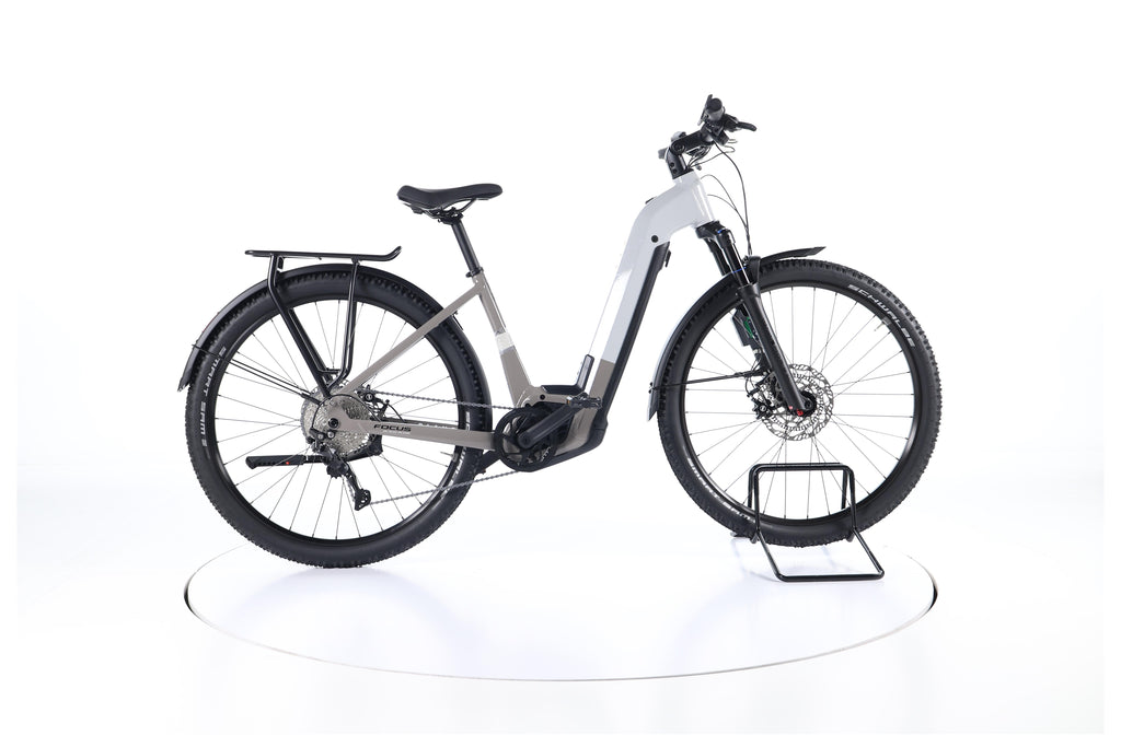 Focus Planet² 6.8 Trekking E-Bike Tiefeinsteiger 2023 - Image 1