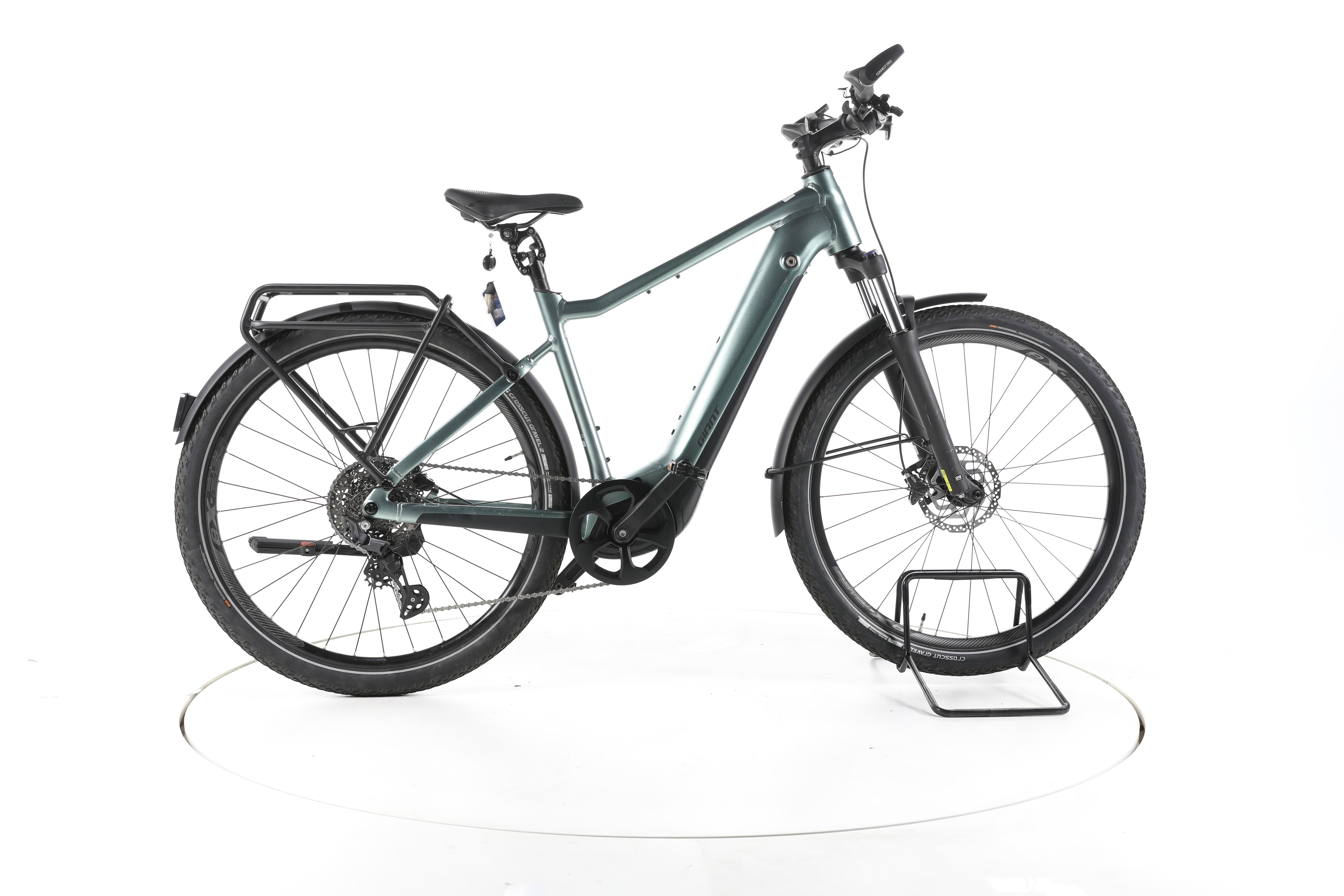 Giant Explore E+ 1 DD Trekking E-Bike - Image 1