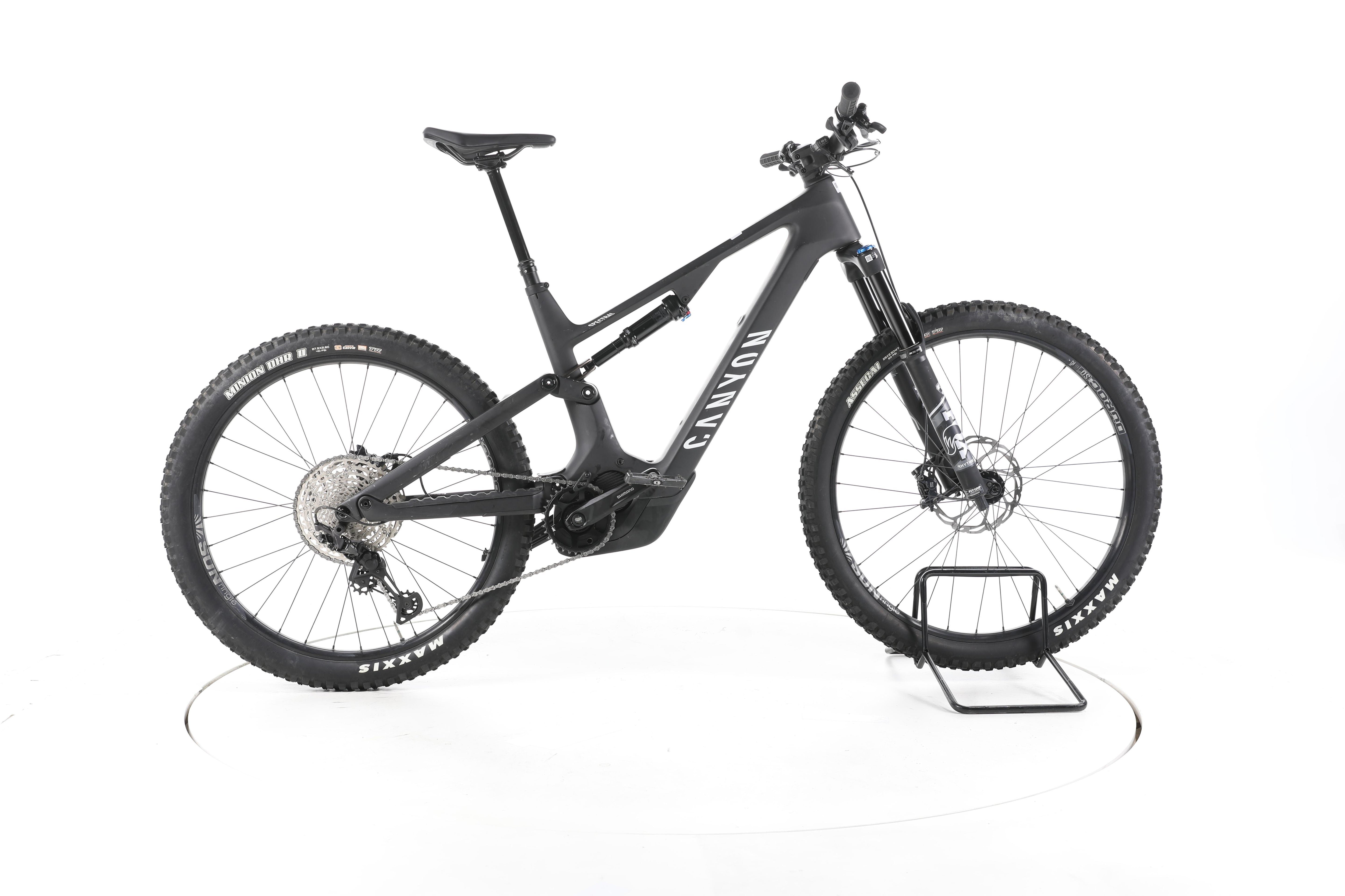 Canyon Spectral:ON CF 8 E-Bike Fully - Image 1