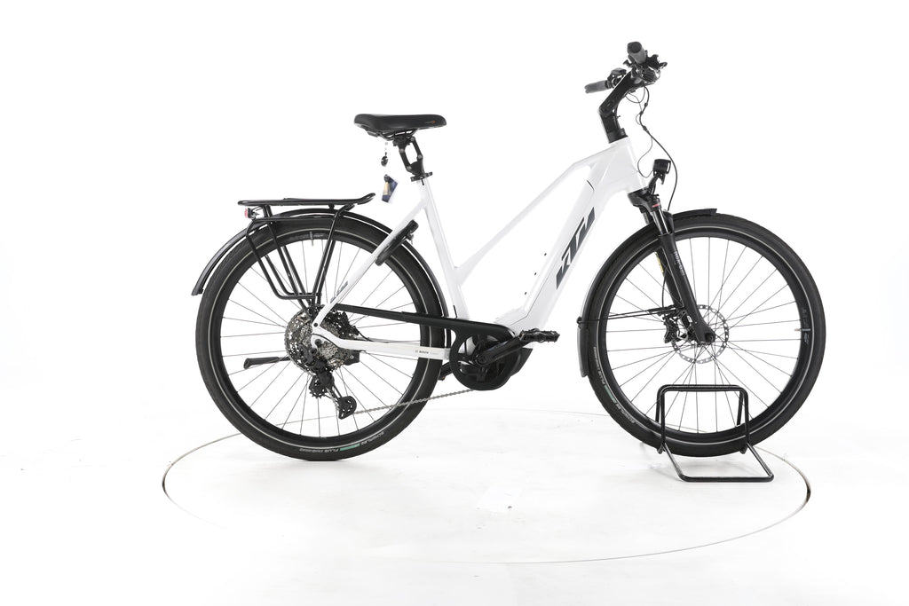 KTM Macina Style 720 Trekking E-Bike - Image 1