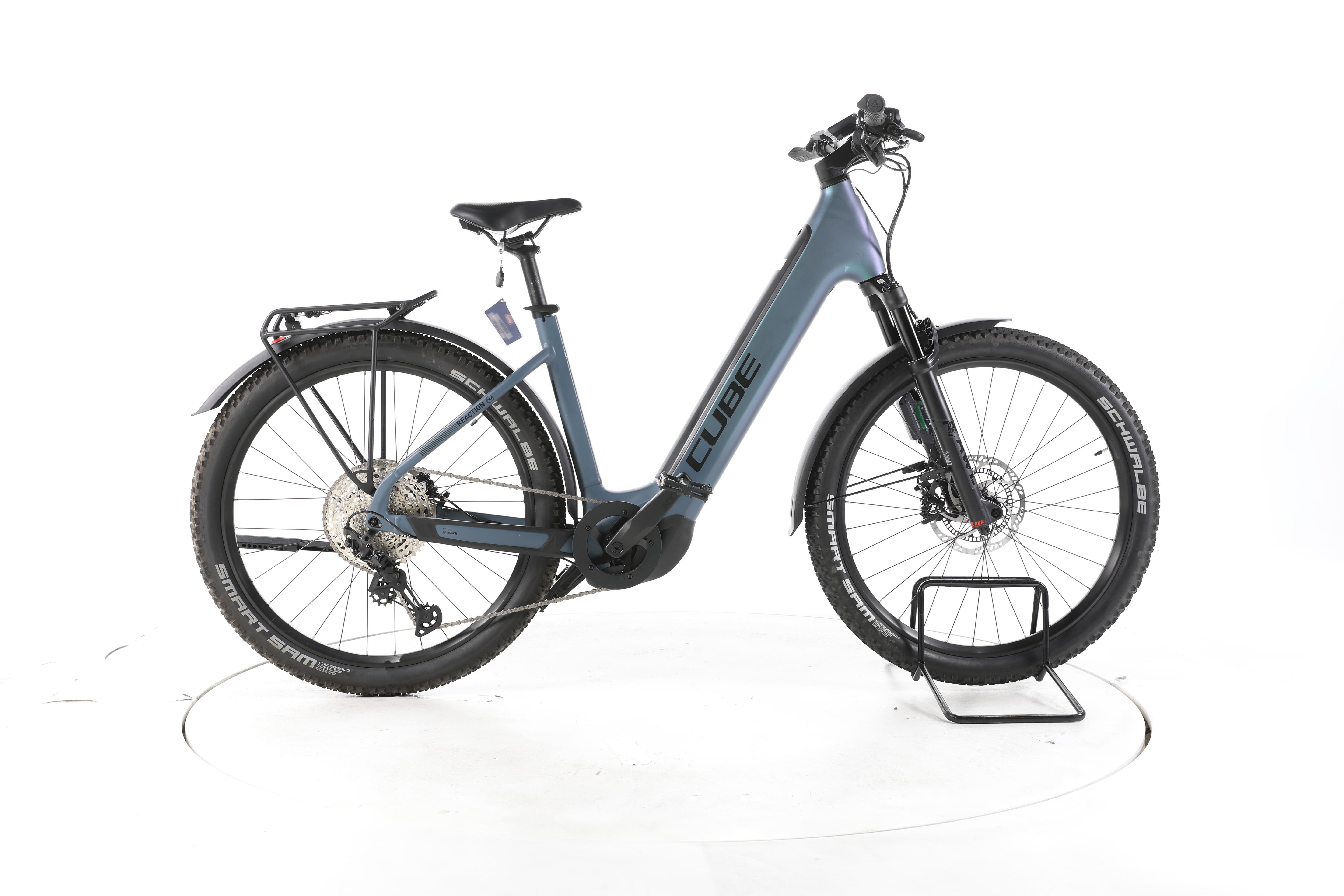 Cube Reaction Hybrid ABS Trekking E-Bike Tiefeinsteiger - Image 1