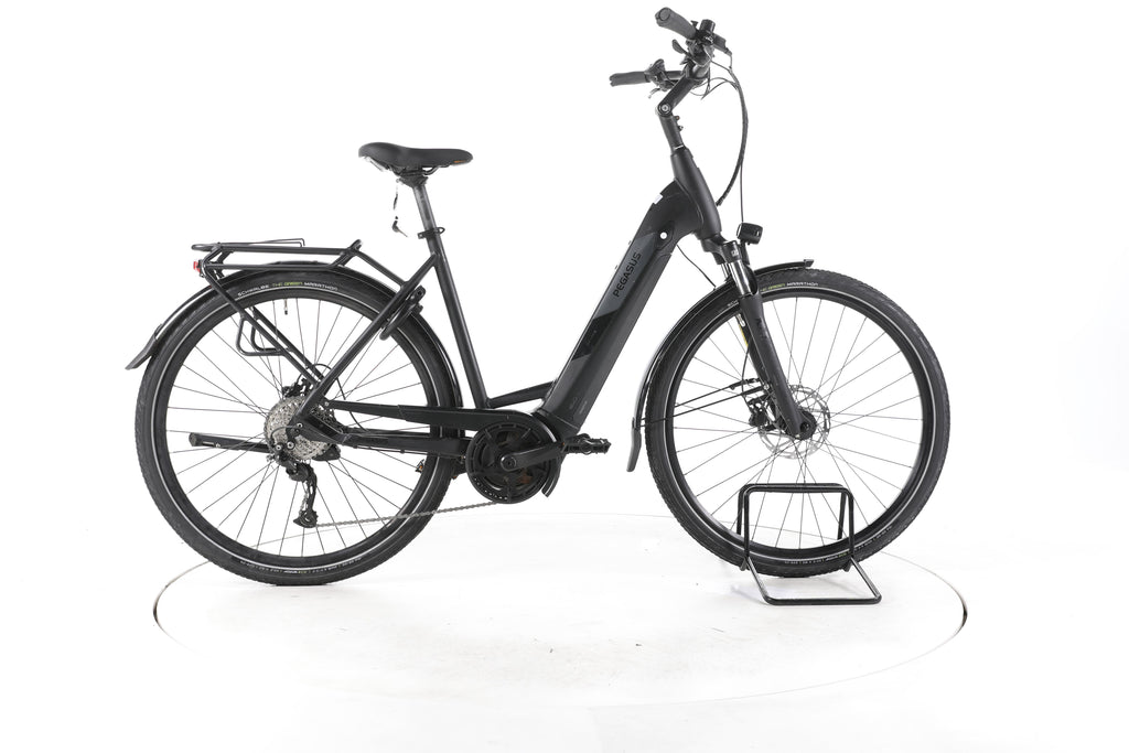 Pegasus Solero EVO 9 Trekking E-Bike Tiefeinsteiger - Image 1