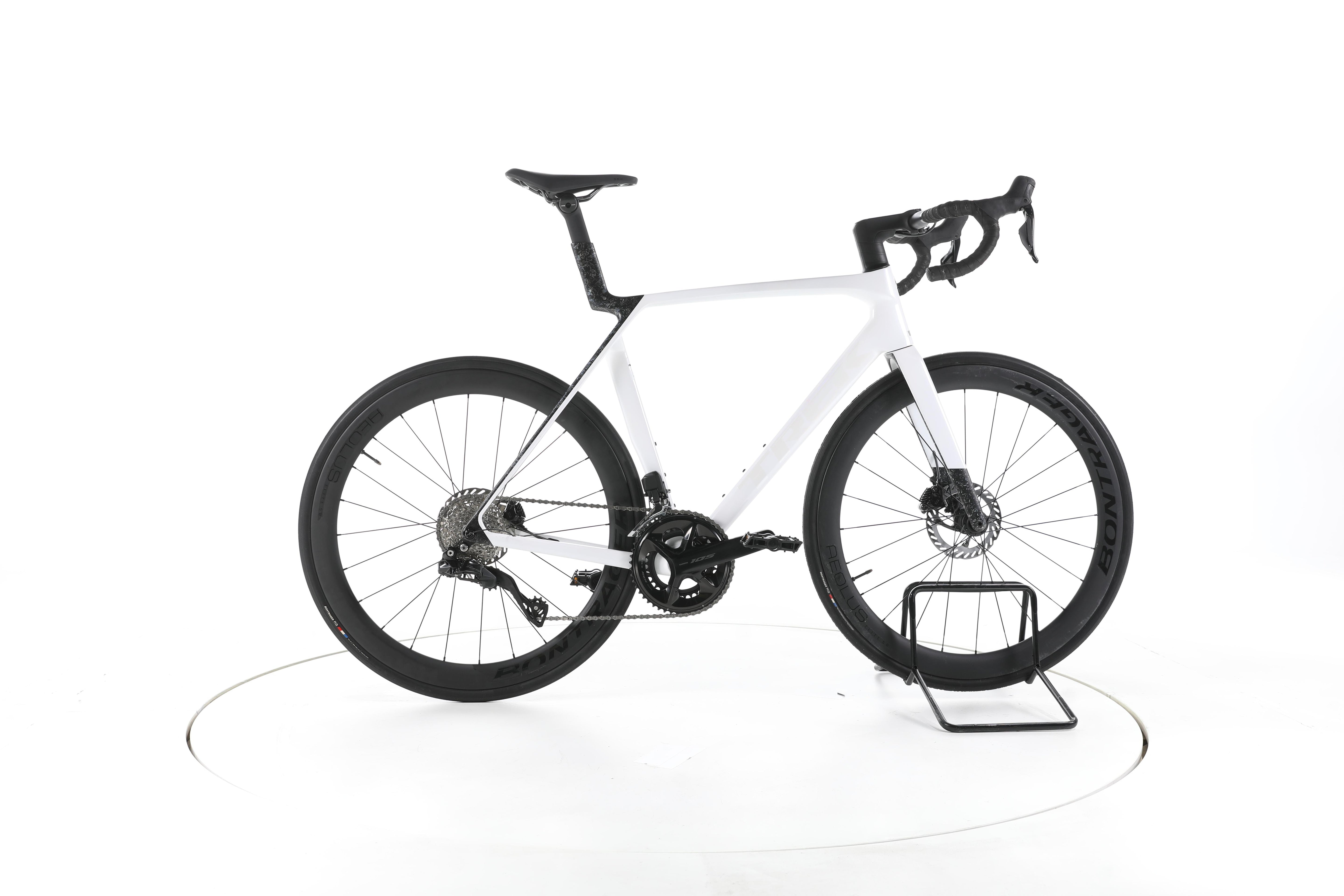 Trek Madone SL 6 - Image 1