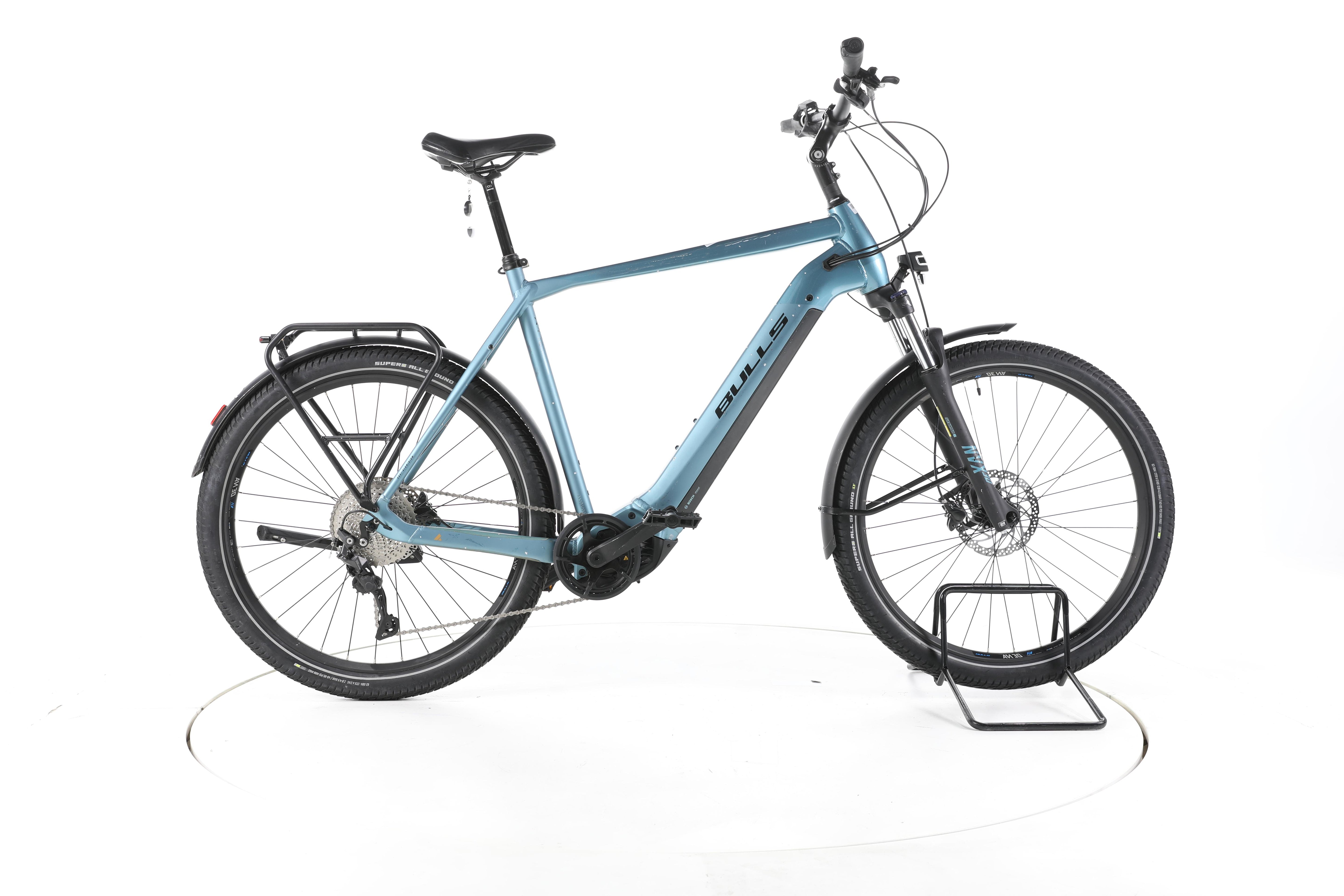 Bulls Iconic EVO 1 Trekking E-Bike - Image 1