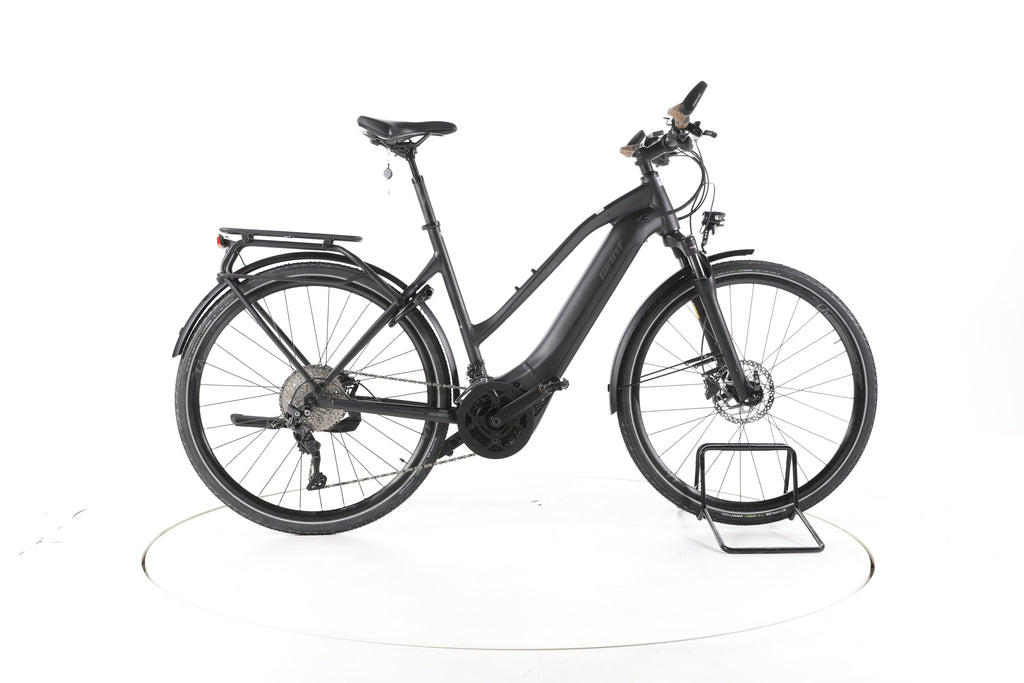 Giant Explore E+ 1 Trekking E-Bike - Image 1
