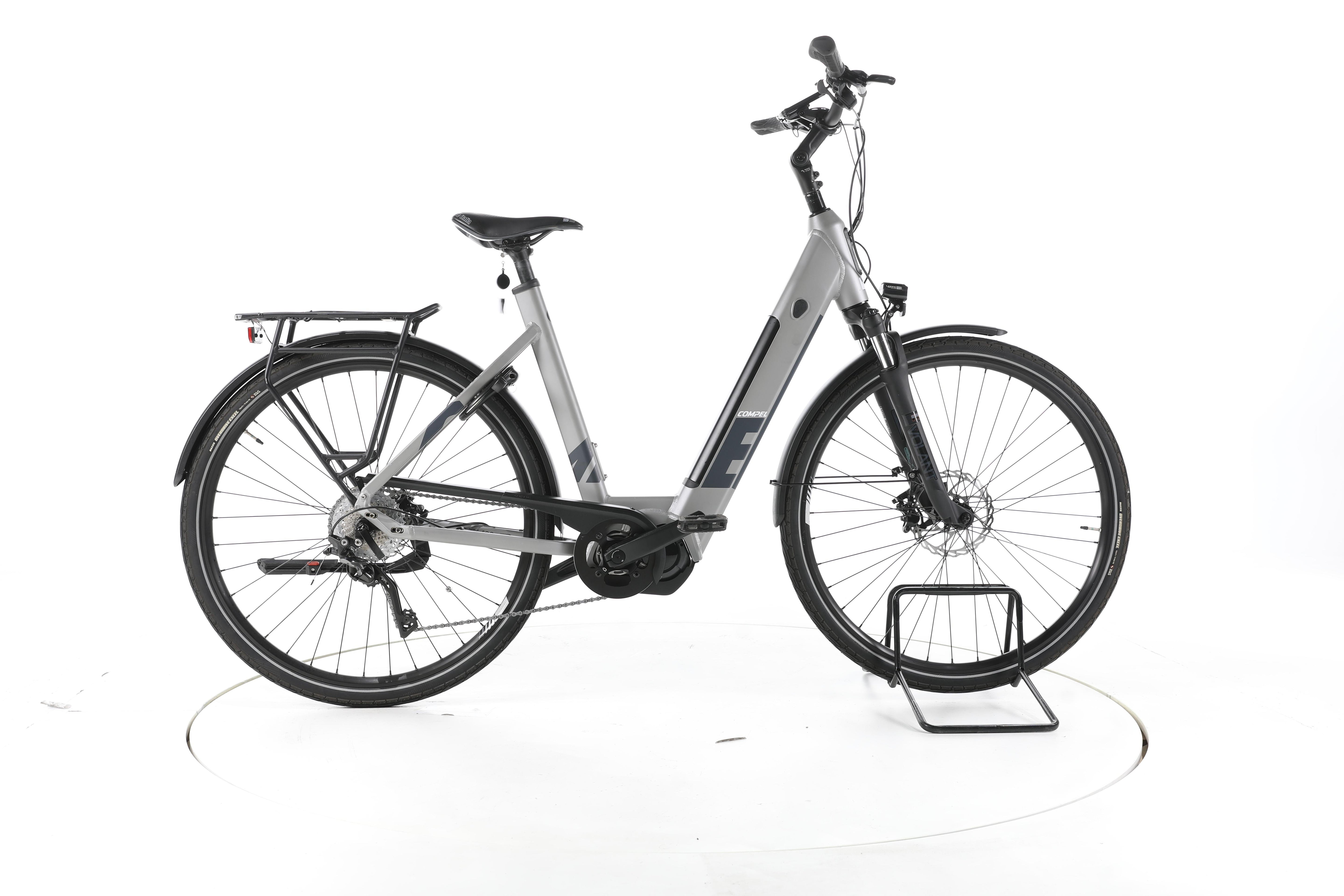 Compel XRC 500 Trekking E-Bike Tiefeinsteiger - Image 1
