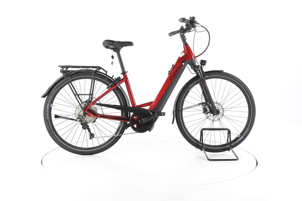 Pegasus Premio Evo 10 Lite Trekking E-Bike Tiefeinsteiger - Image 1