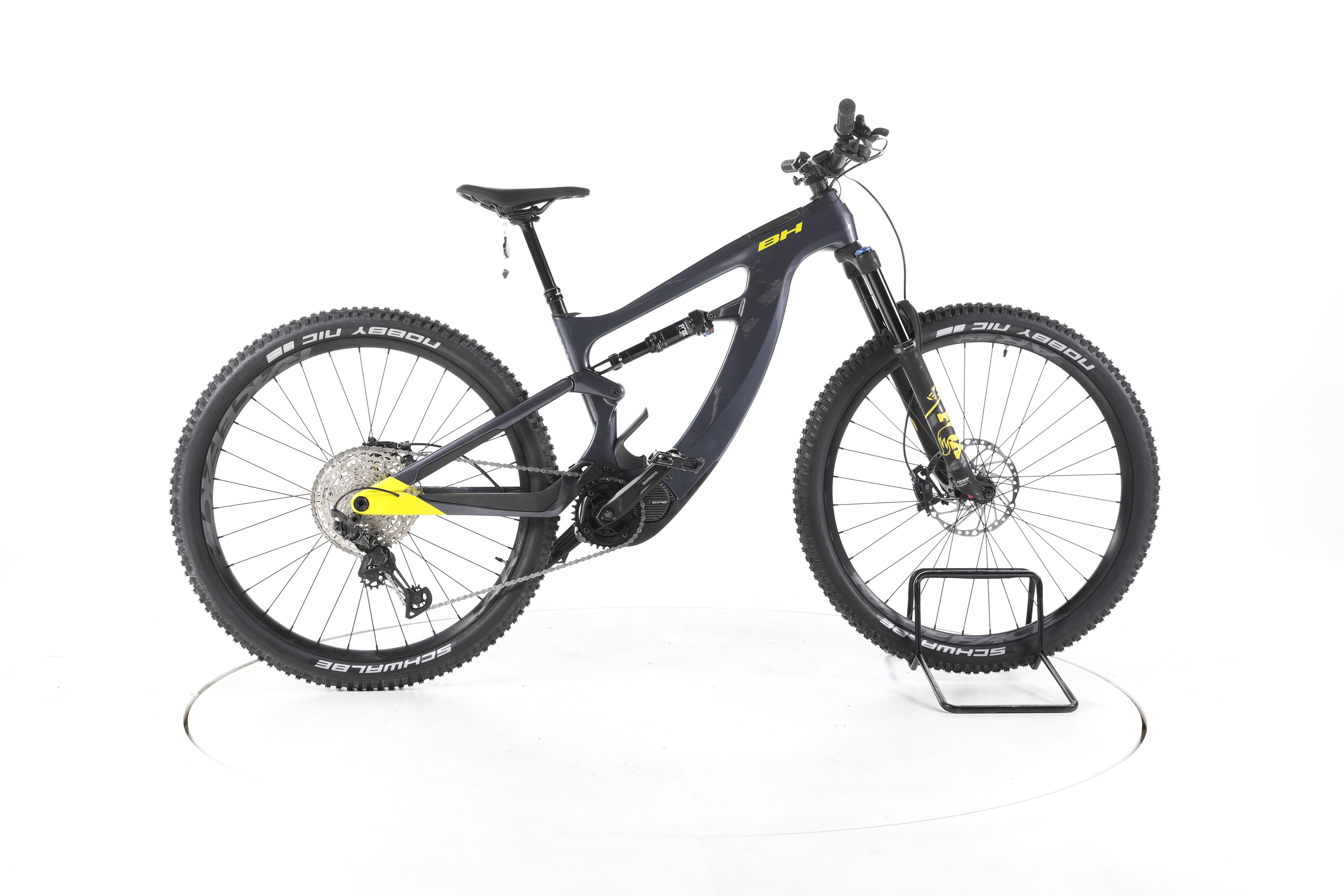 BH Bikes XTEP Carbon Lynx 5.5 Pro E-Bike Fully Carbon - Image 1