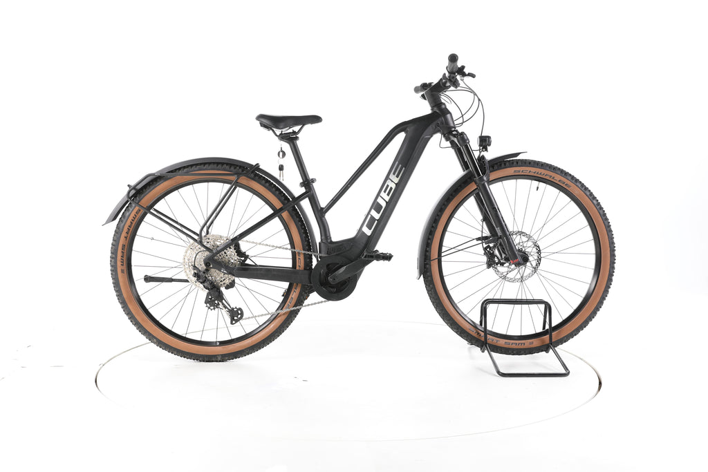 Cube Reaction Hybrid SL Trekking E-Bike - Image 1