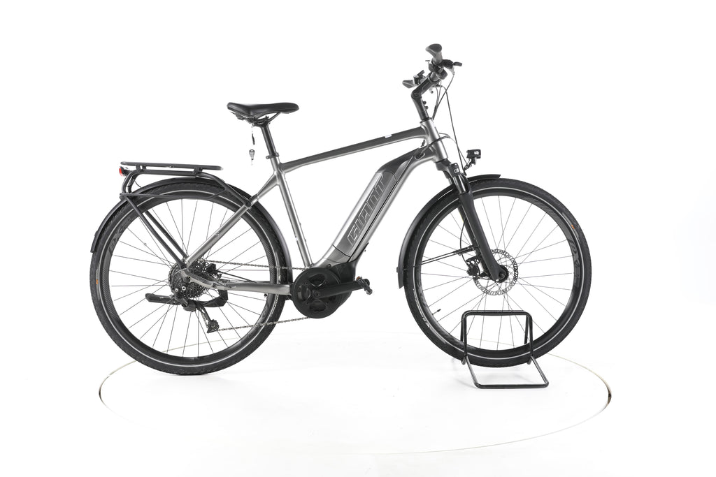 Giant Explore E+ 3 Trekking E-Bike - Image 1