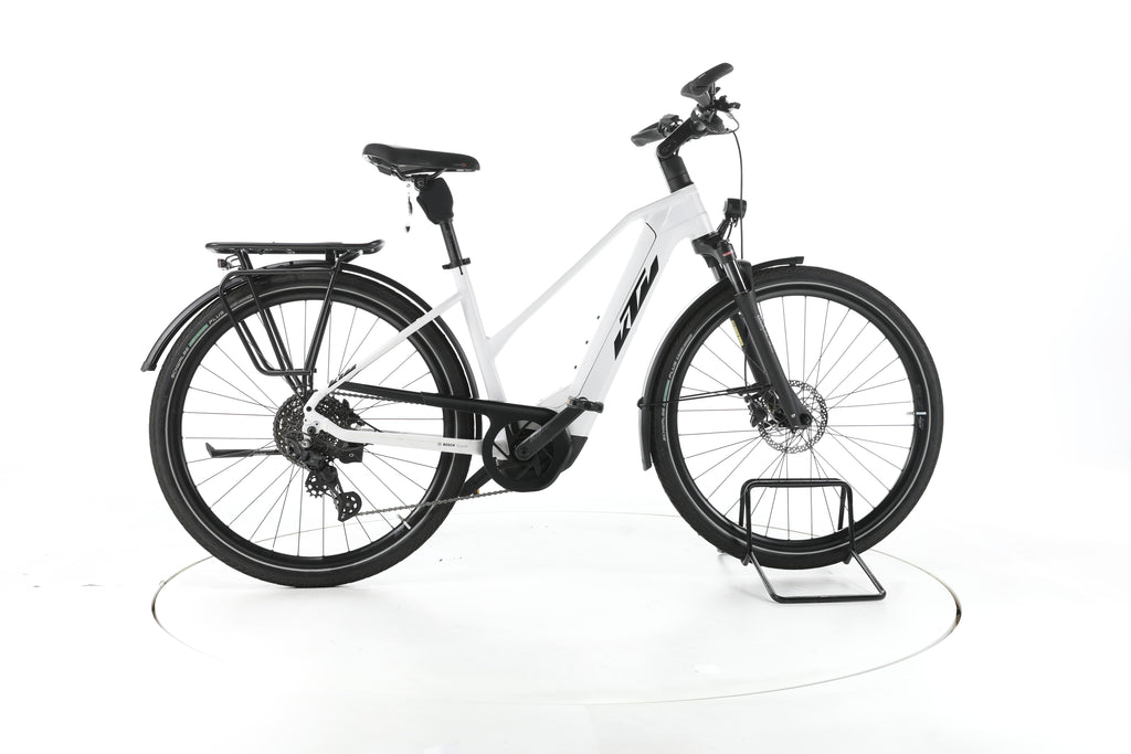 KTM Cento 10 Trekking E-Bike 2024 - Image 1