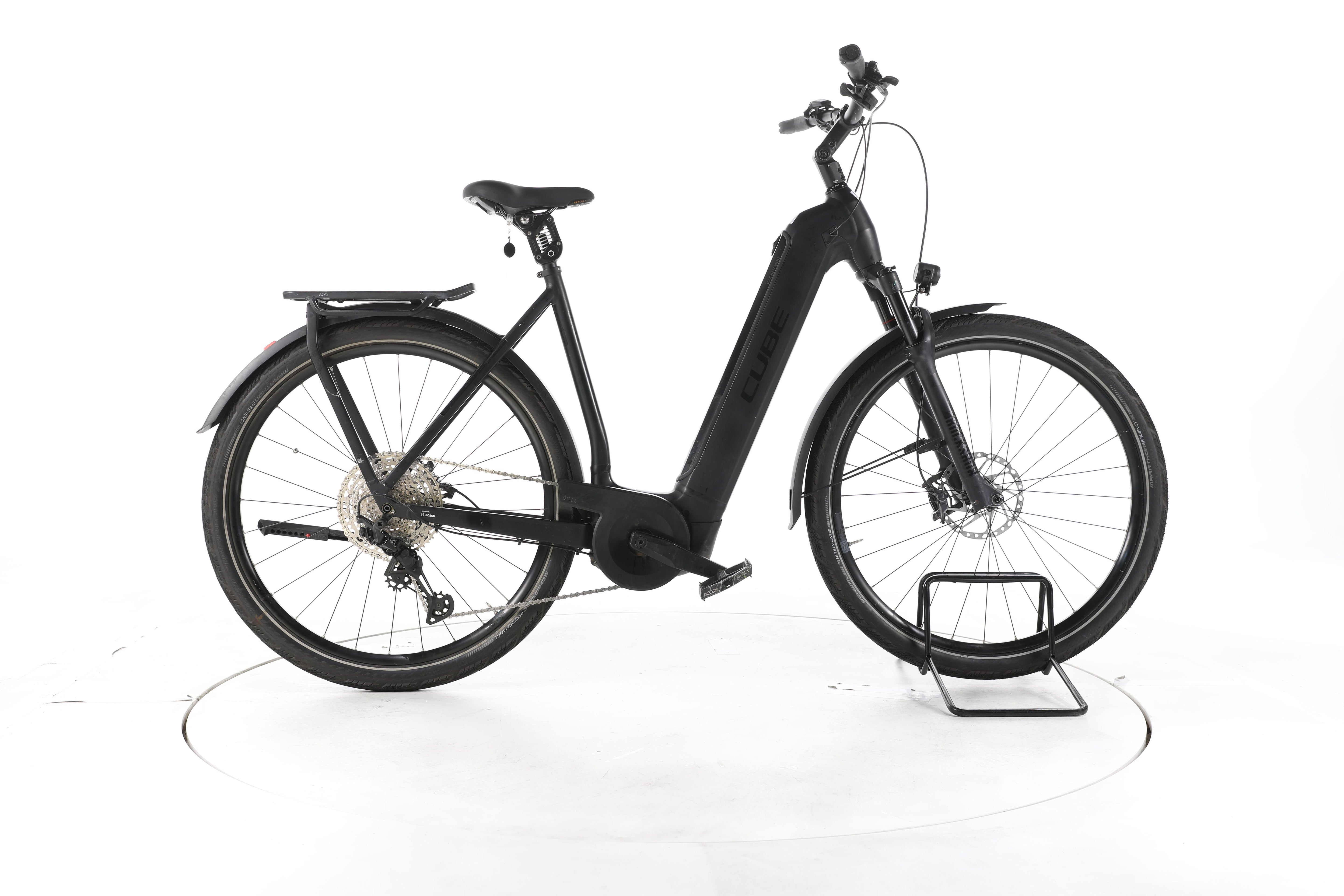 Cube Kathmandu Hybrid SLT Trekking E-Bike Tiefeinsteiger - Image 1
