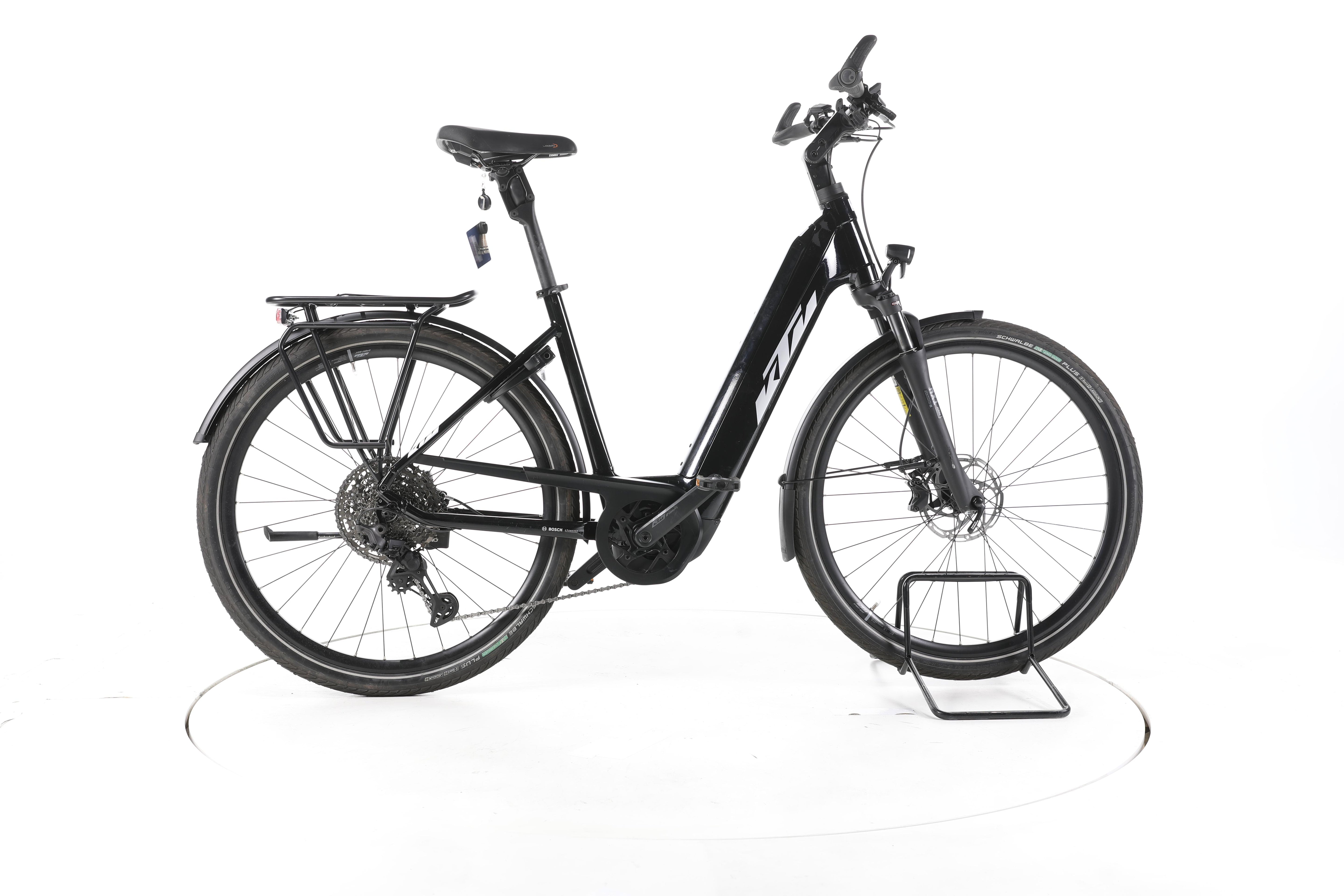 KTM Macina Premium Trekking E-Bike Tiefeinsteiger - Image 1
