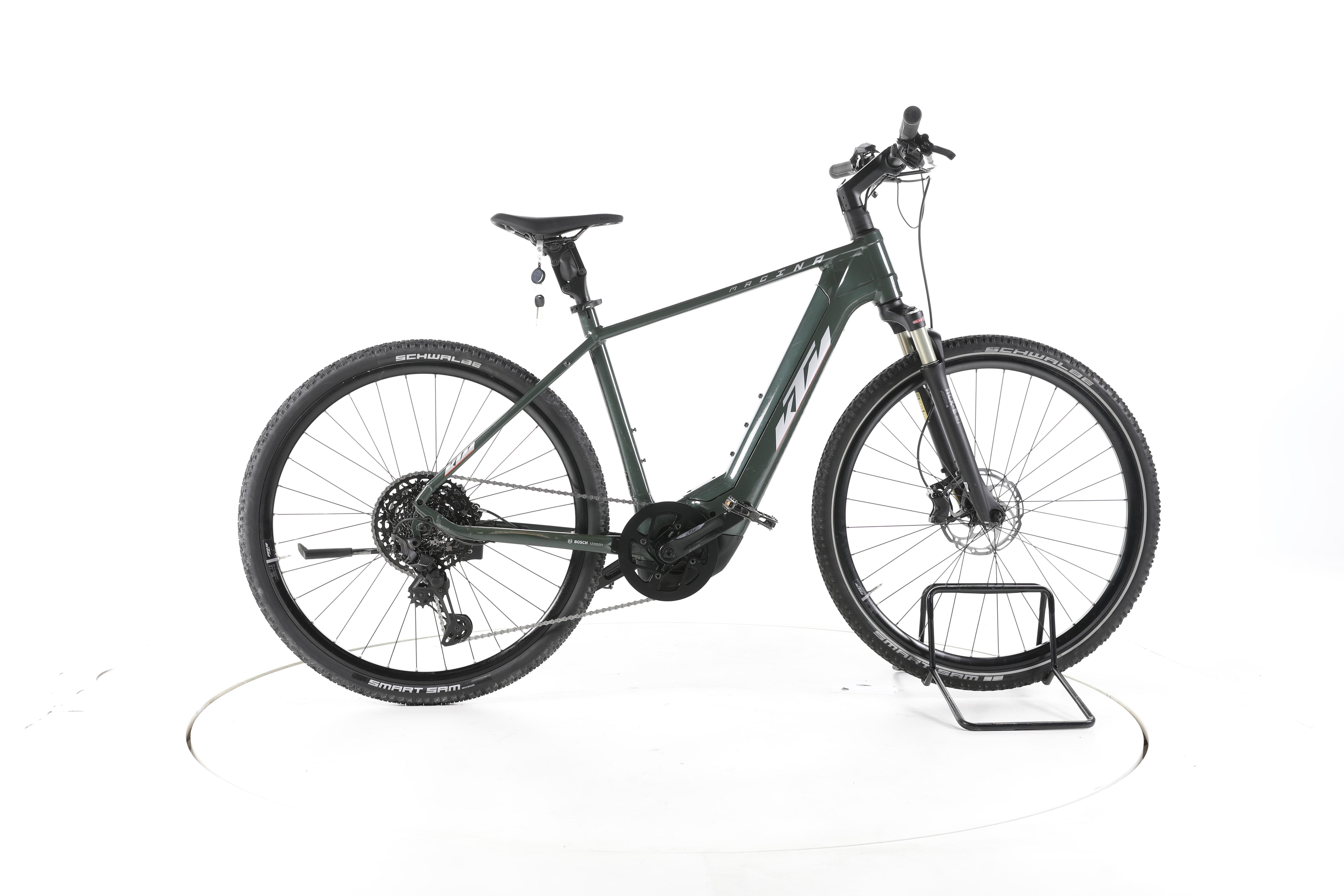 KTM Macina Cross 710 Trekking E-Bike - Image 1