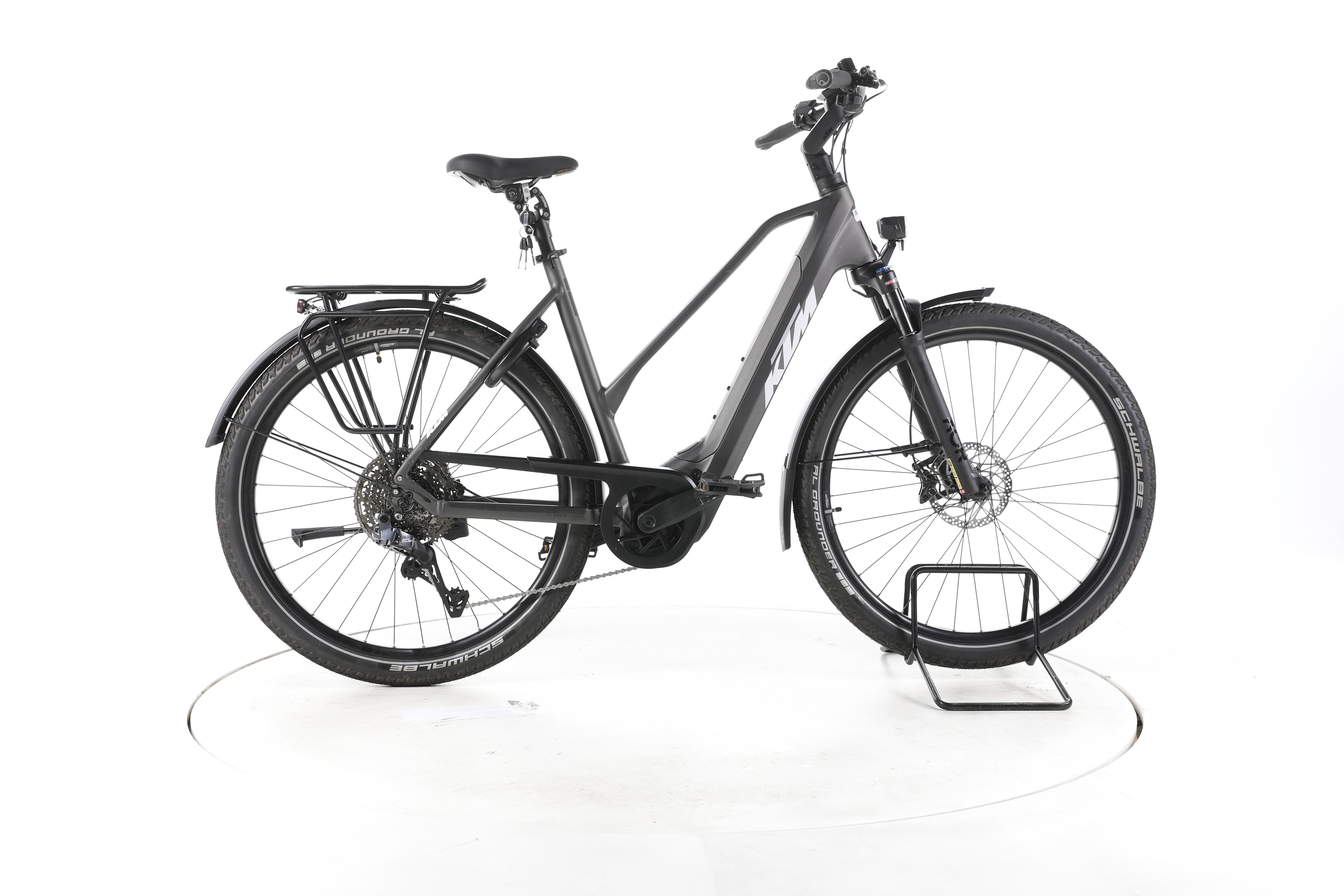 KTM Cento Plus Di2 Trekking E-Bike 2026 - Image 1