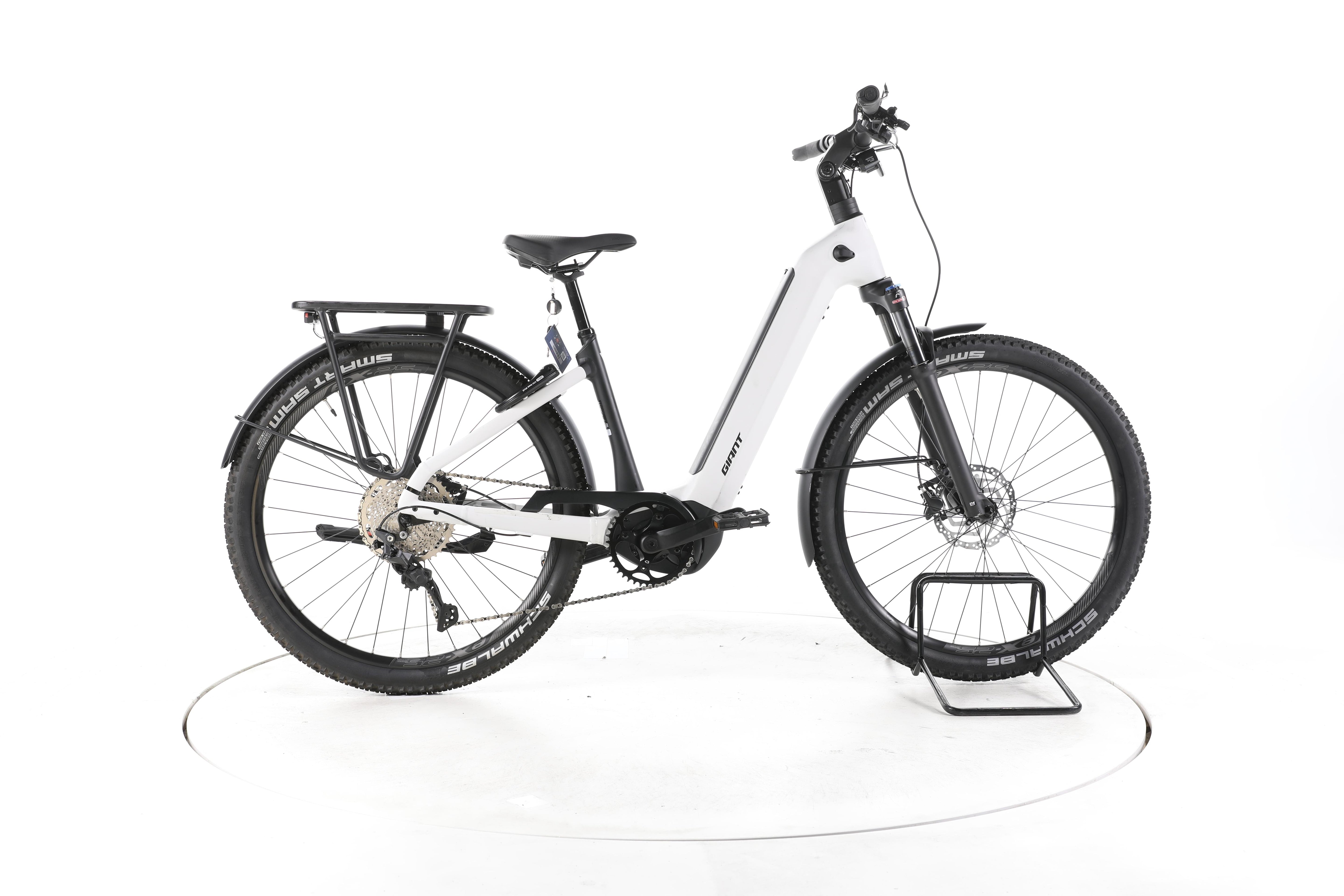 Giant AnyTour X E+ 3 Trekking E-Bike Tiefeinsteiger 2024 - Image 1