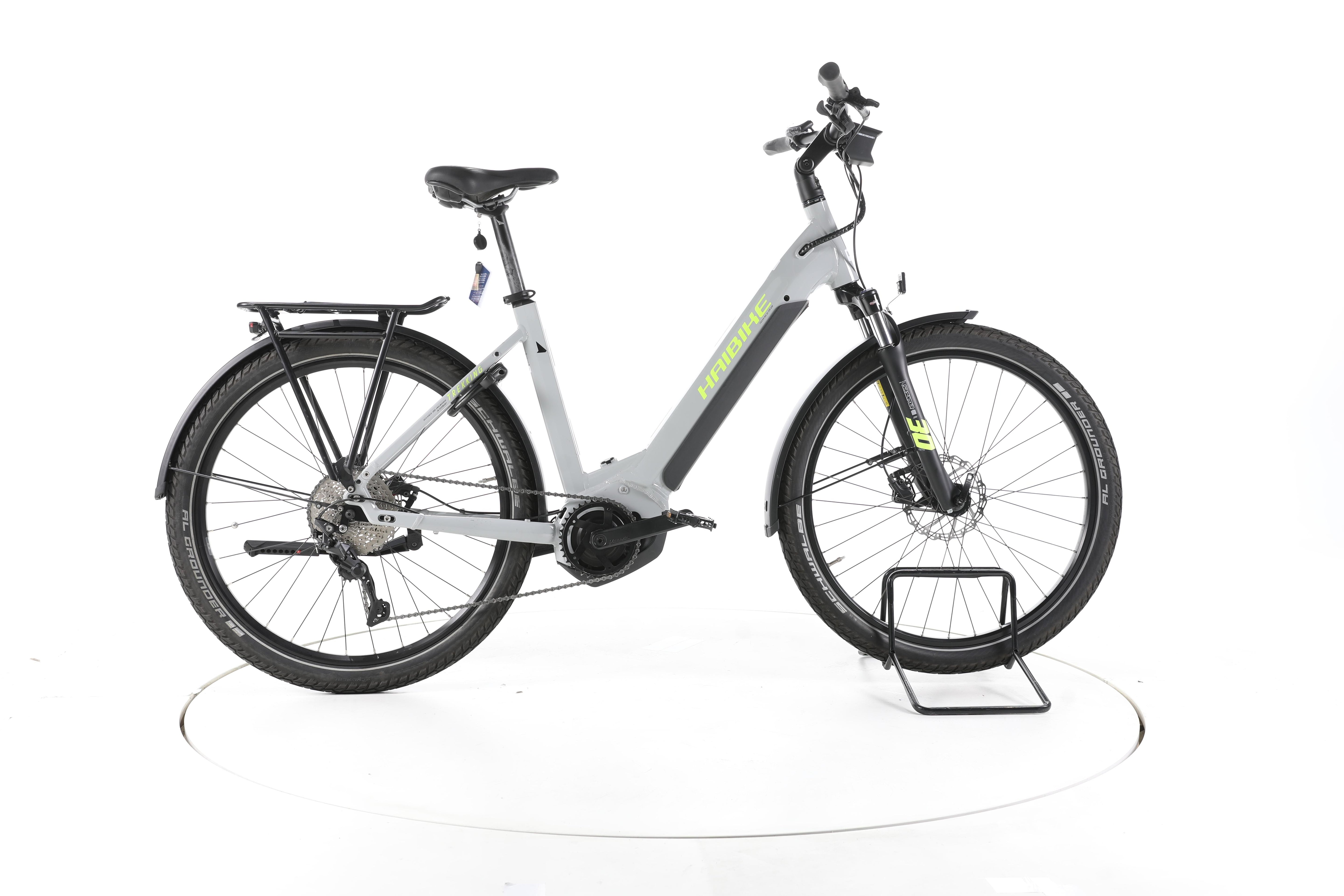 Haibike Trekking 6 Trekking E-Bike Tiefeinsteiger - Image 1