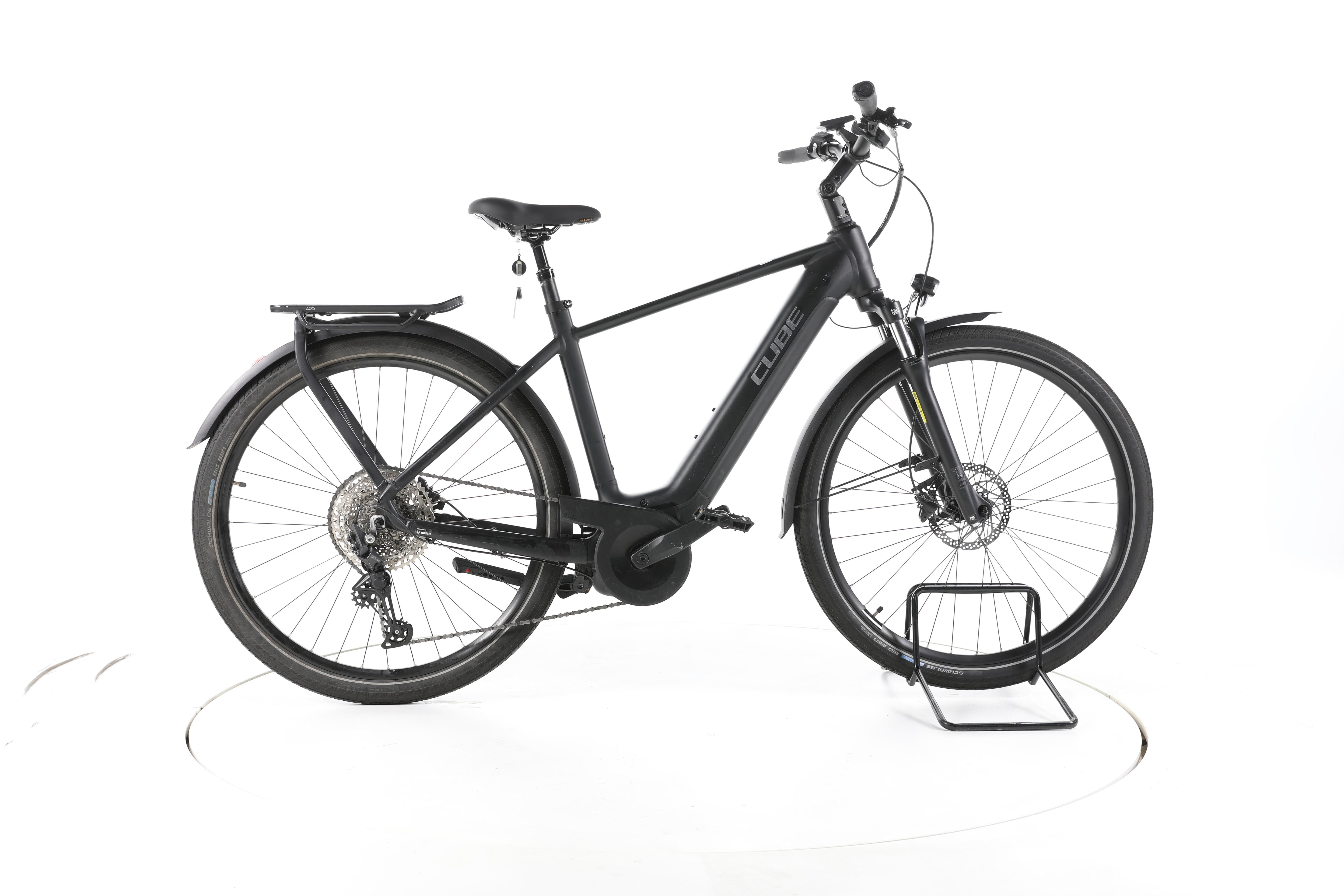 Cube Touring Hybrid Pro Trekking E-Bike 2023 - Image 1