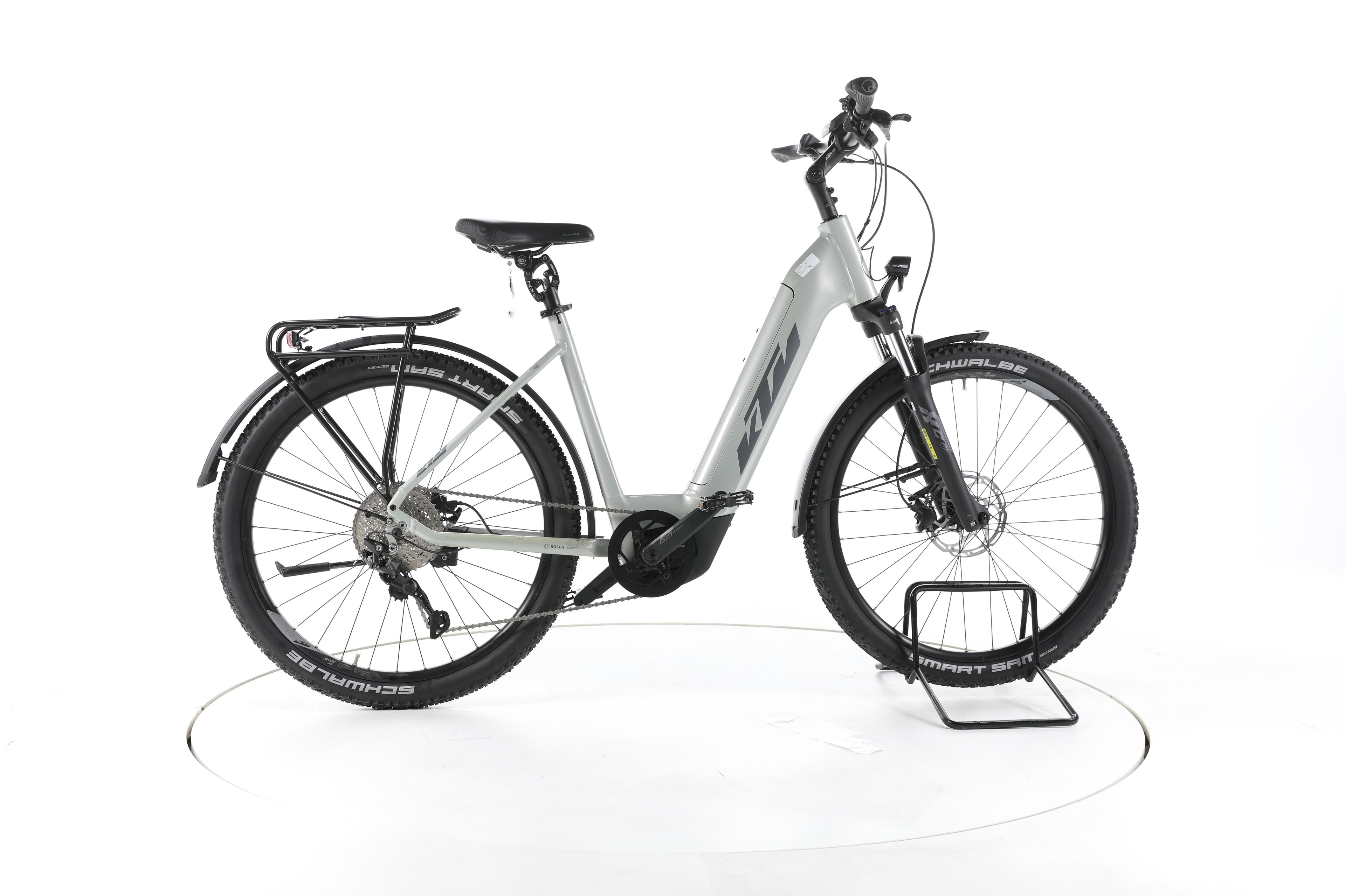 KTM MACINA AERA 571 LFC Trekking E-Bike Tiefeinsteiger - Image 1