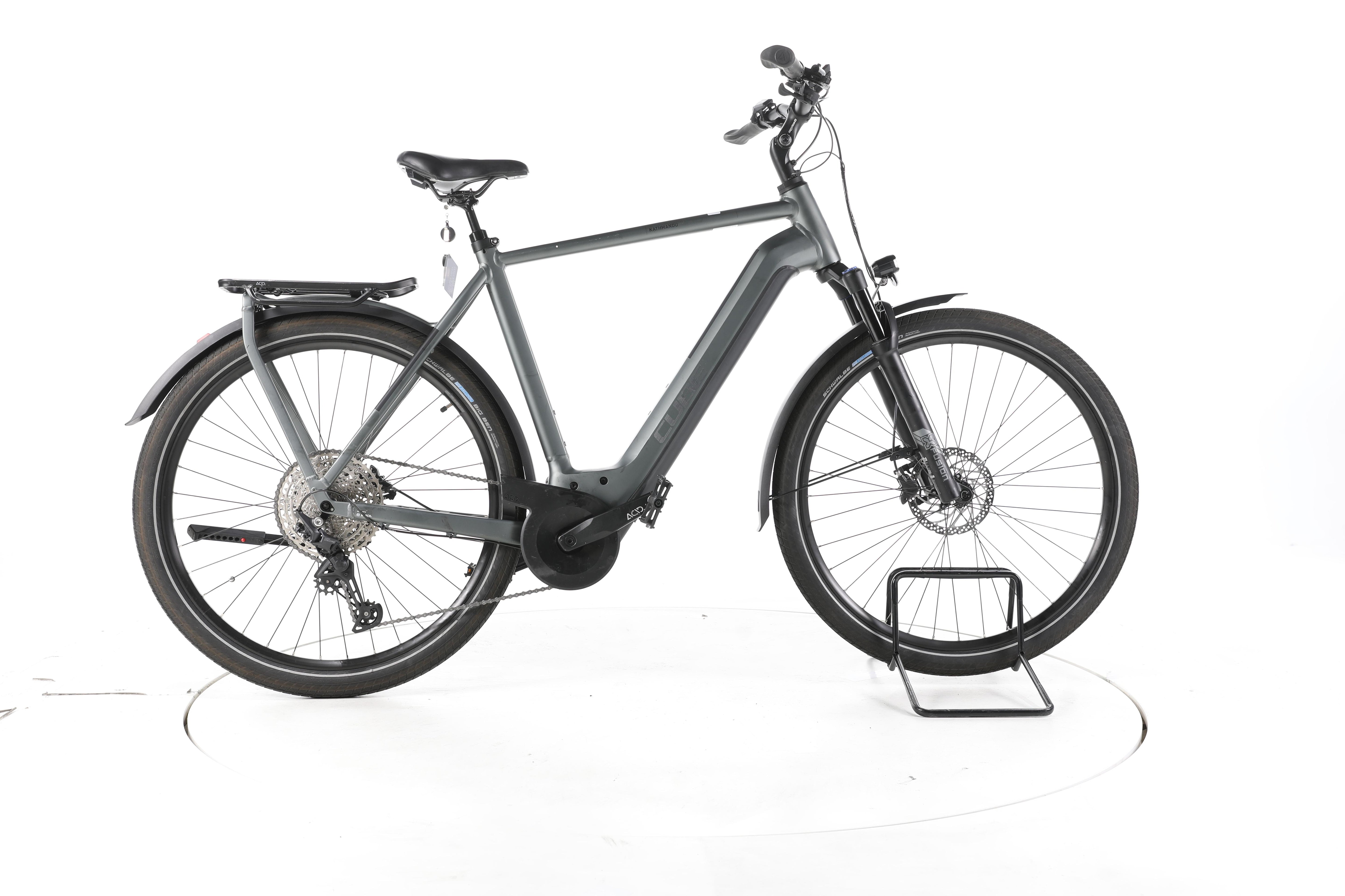 Cube Kathmandu Hybrid Pro Trekking E-Bike - Image 1