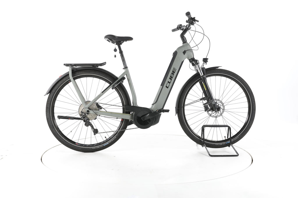 Cube Kathmandu Hybrid ONE Trekking E-Bike Tiefeinsteiger - Image 1